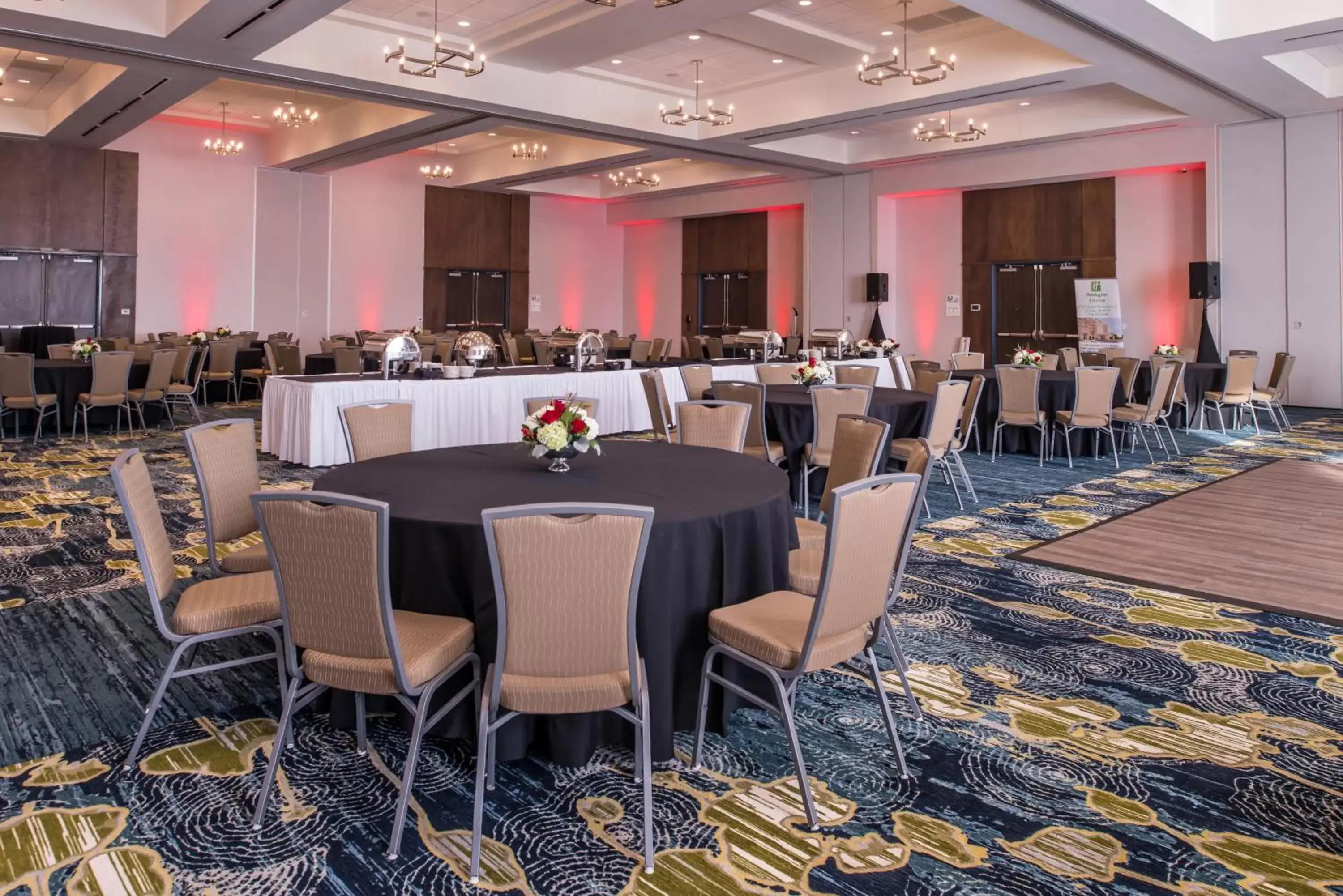 Banquet/Function facilities, Restaurant/Places to Eat in Holiday Inn Detroit Northwest - Livonia, an IHG Hotel