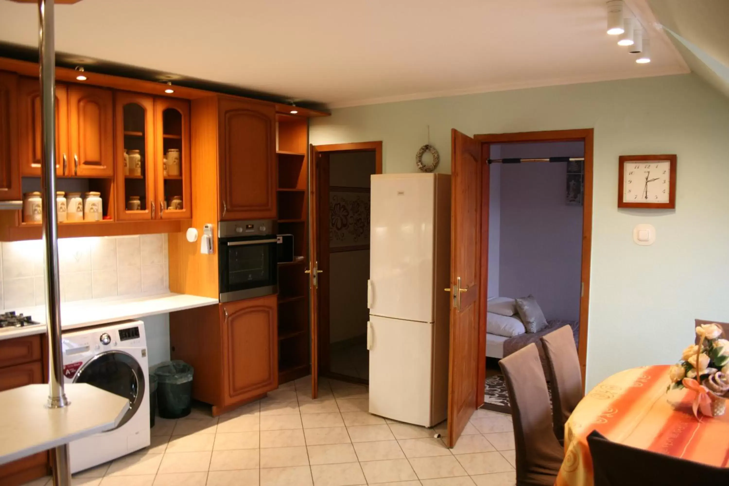 Kitchen/Kitchenette in Le Rose Hotel