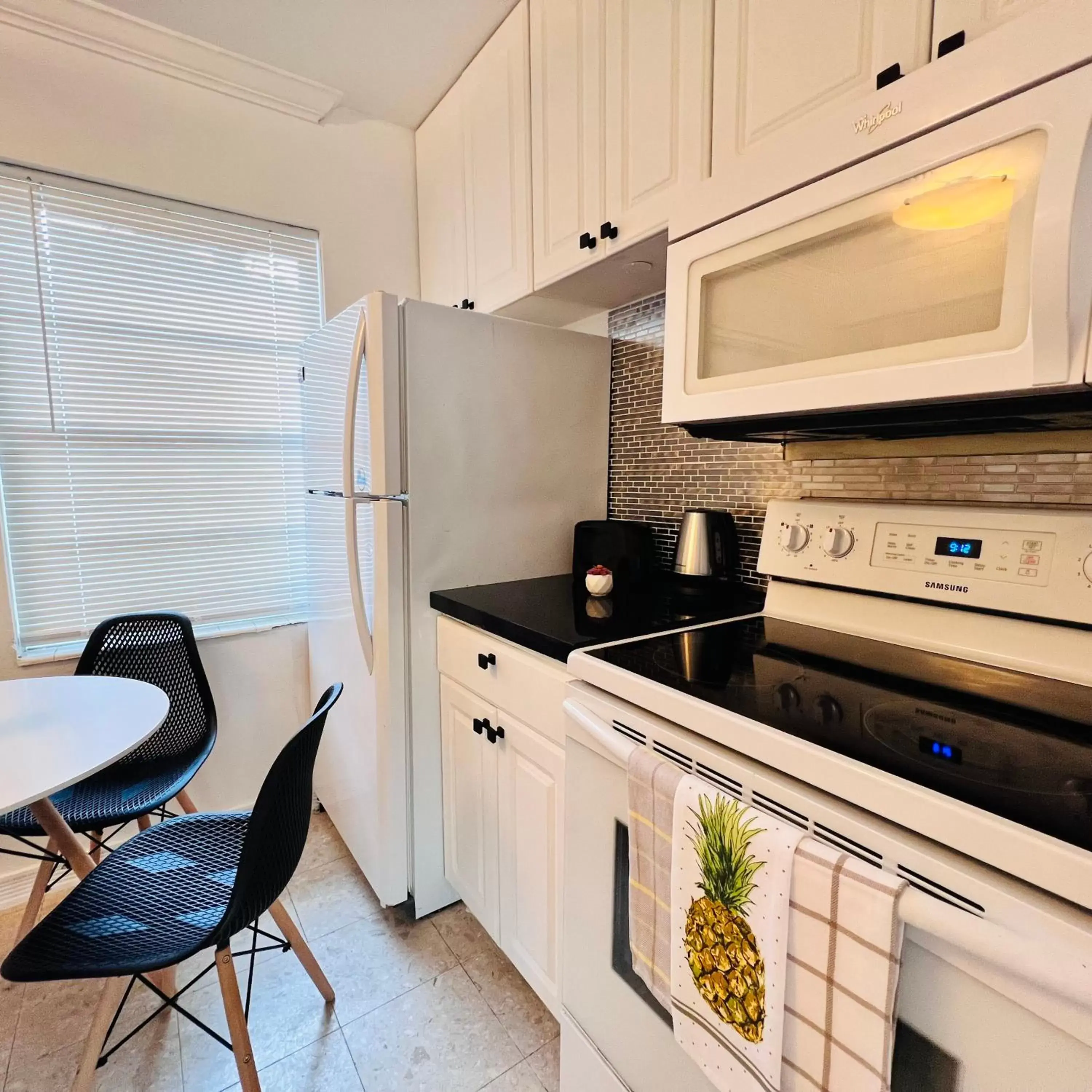 Kitchen or kitchenette, Kitchen/Kitchenette in Coco Bay Vacation Condos