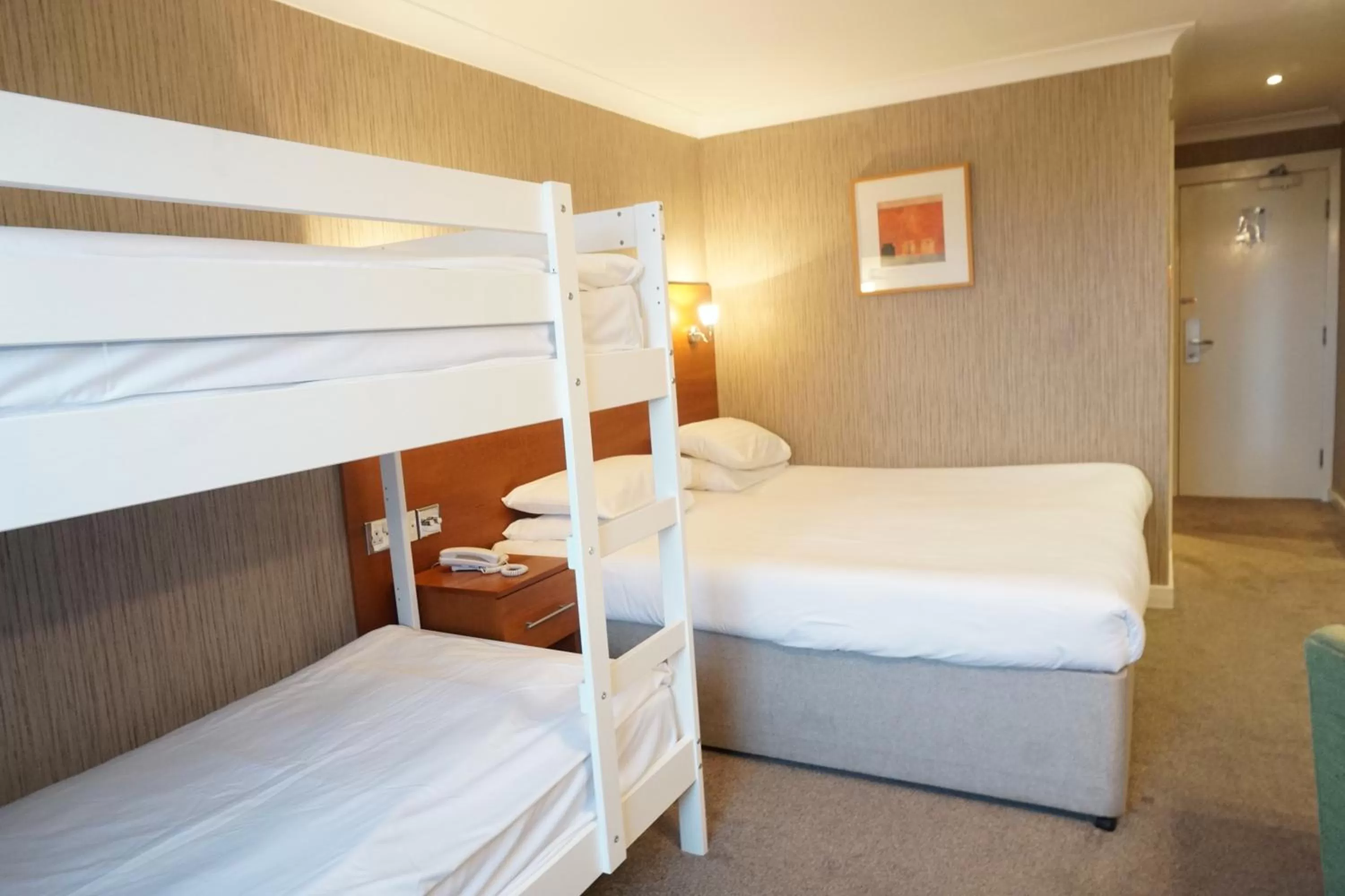 bunk bed, Bed in The Park Hotel