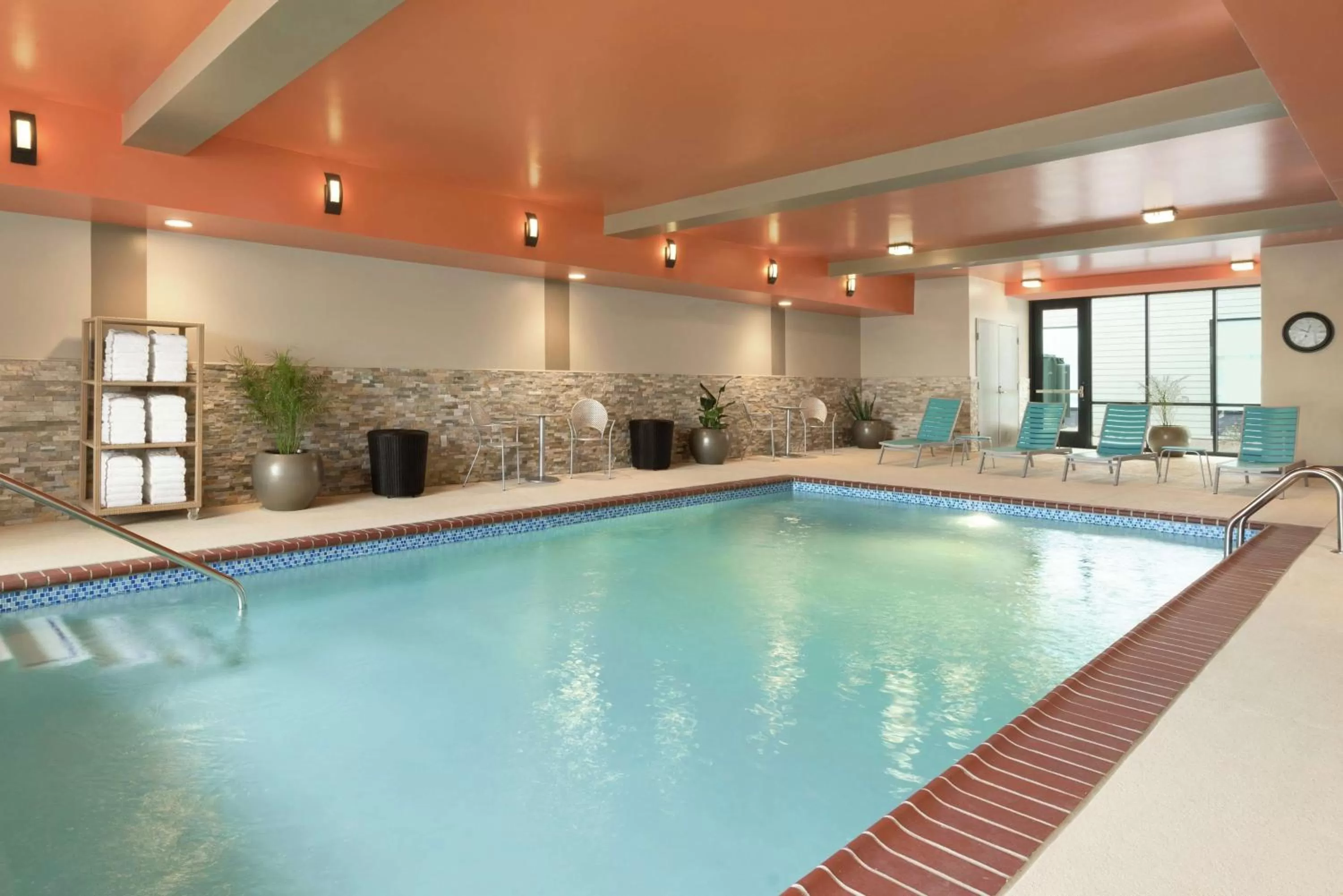 Pool view in Home2 Suites By Hilton Leavenworth Downtown