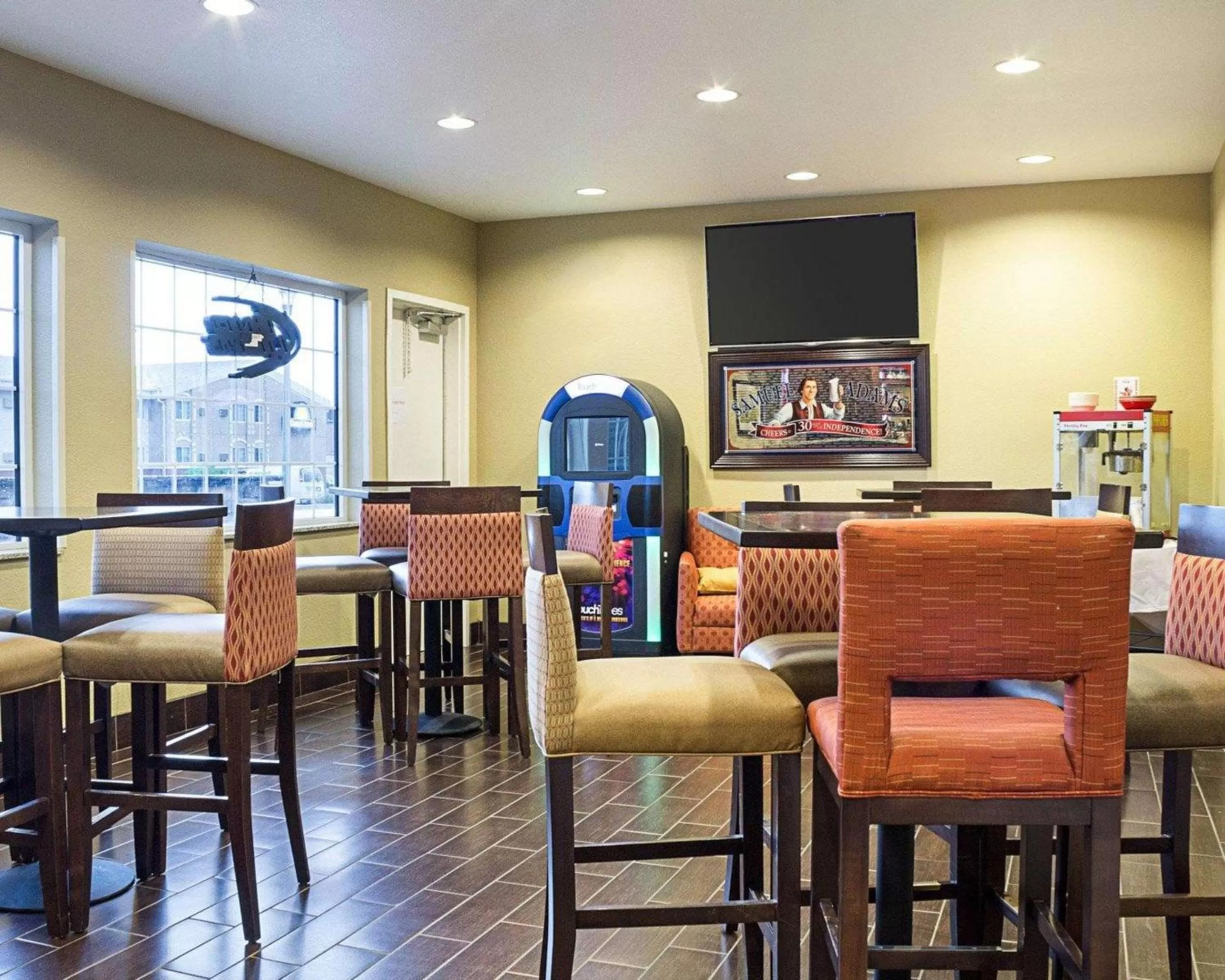 Lounge or bar in Comfort Suites Minot South