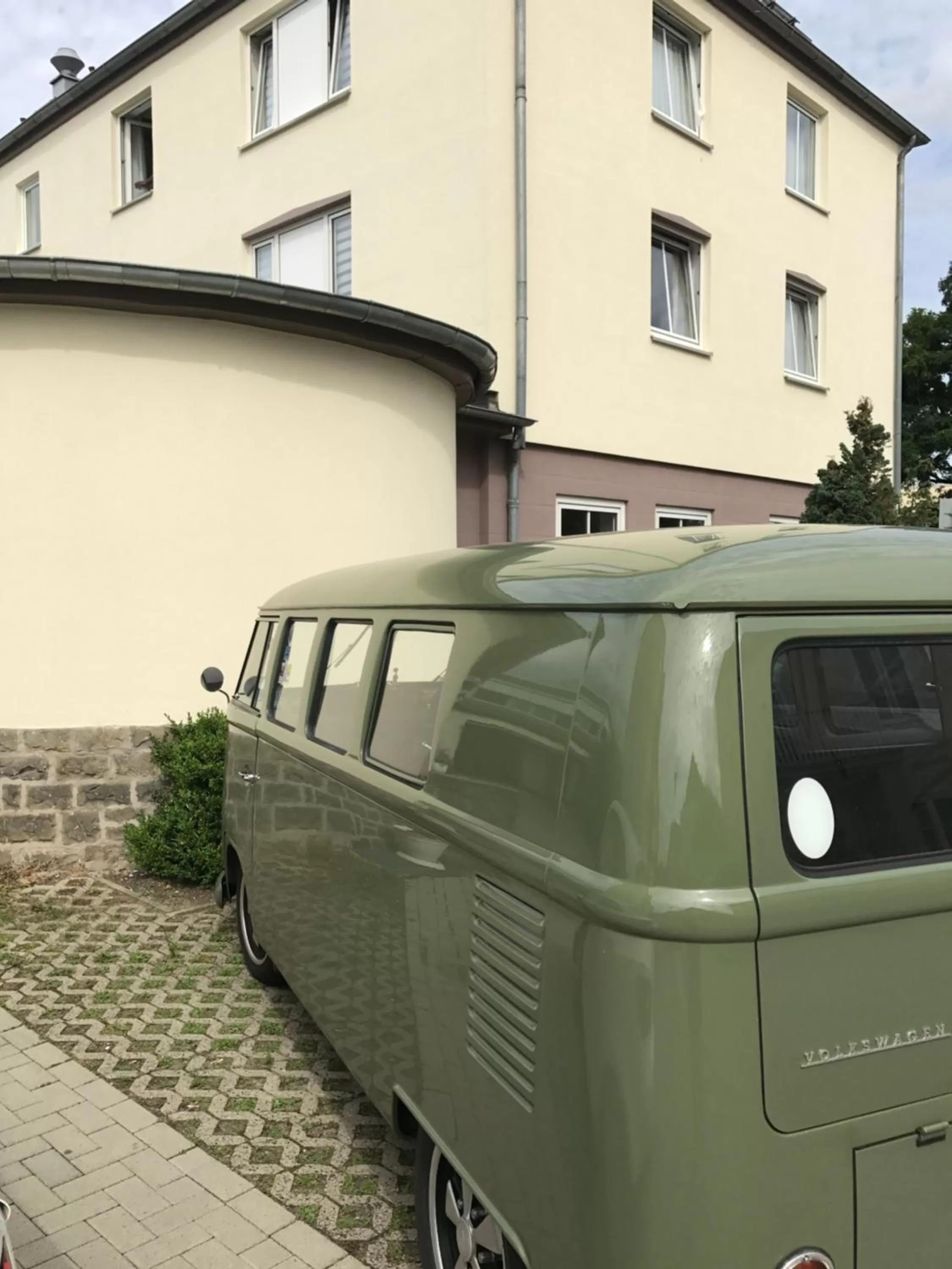 Property building in Boutique Hotel Goldene Henne