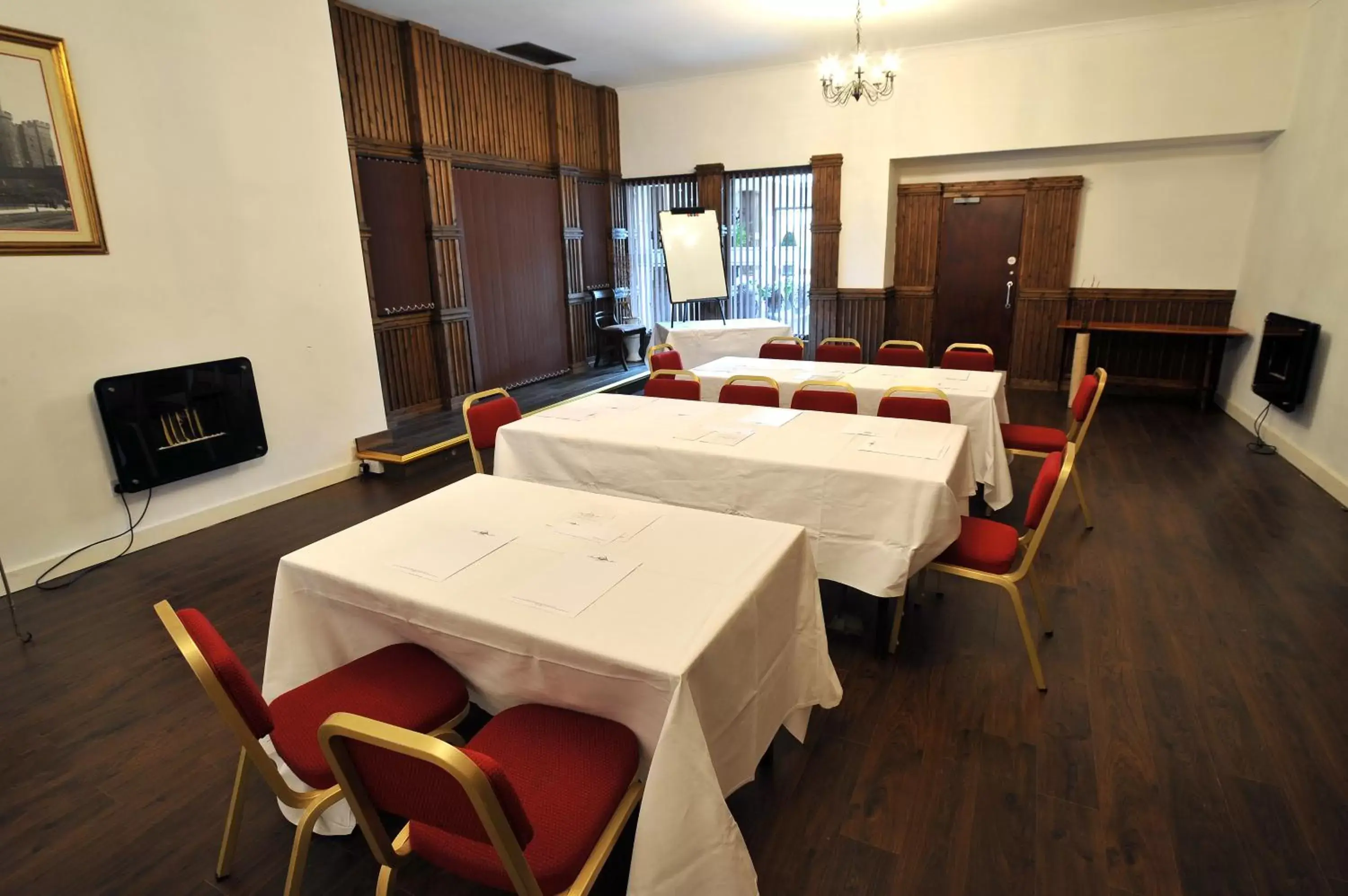 Banquet/Function facilities in The Kings Arms Hotel