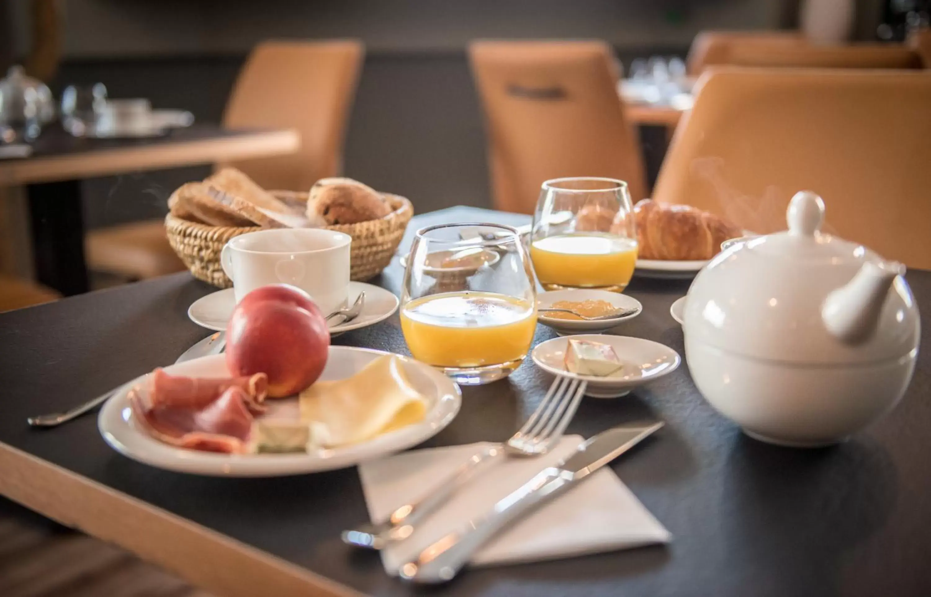 Food and drinks, Breakfast in Hôtel Le C - Boutique Hôtel