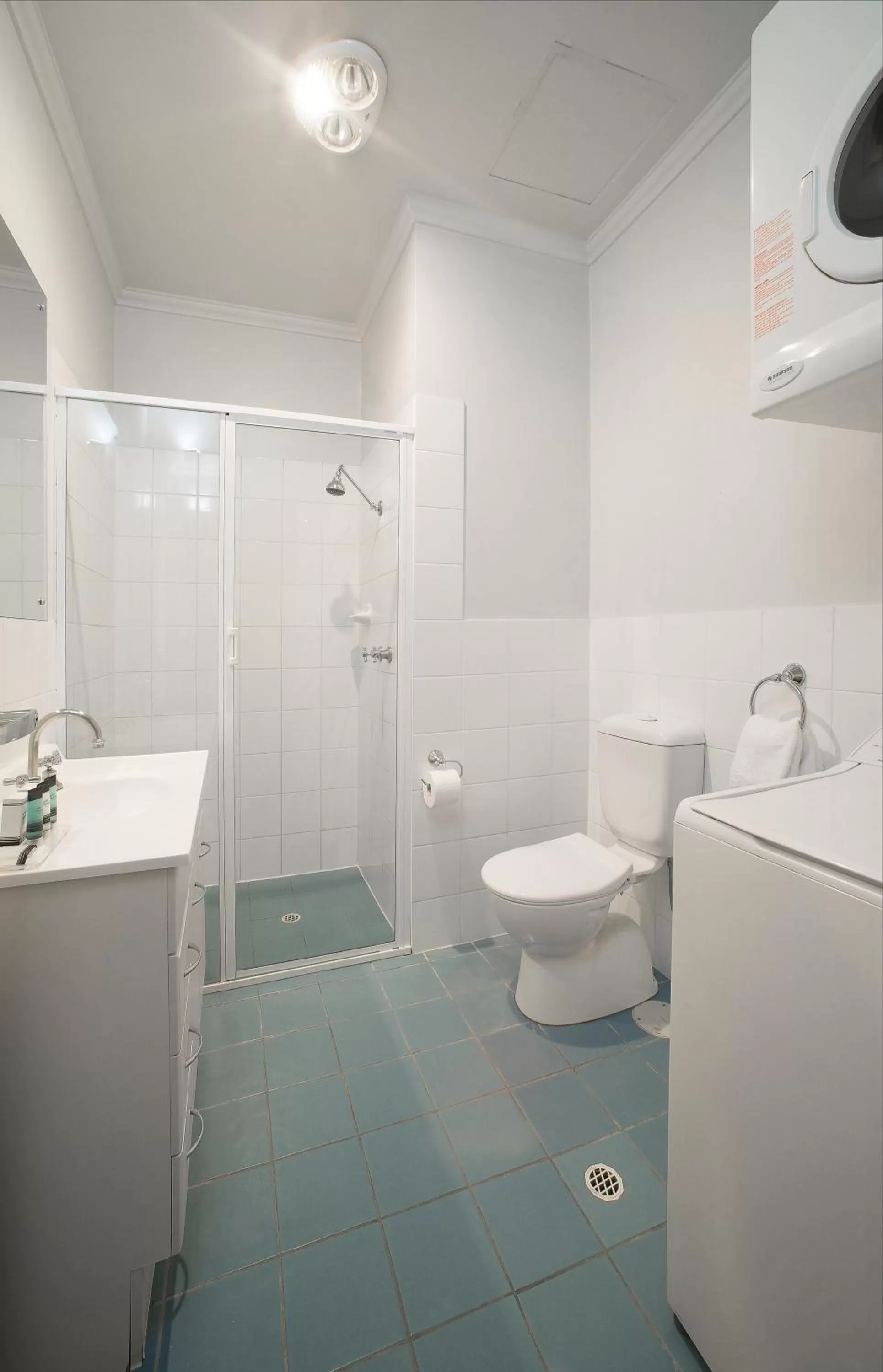 Bathroom in Franklin Apartments