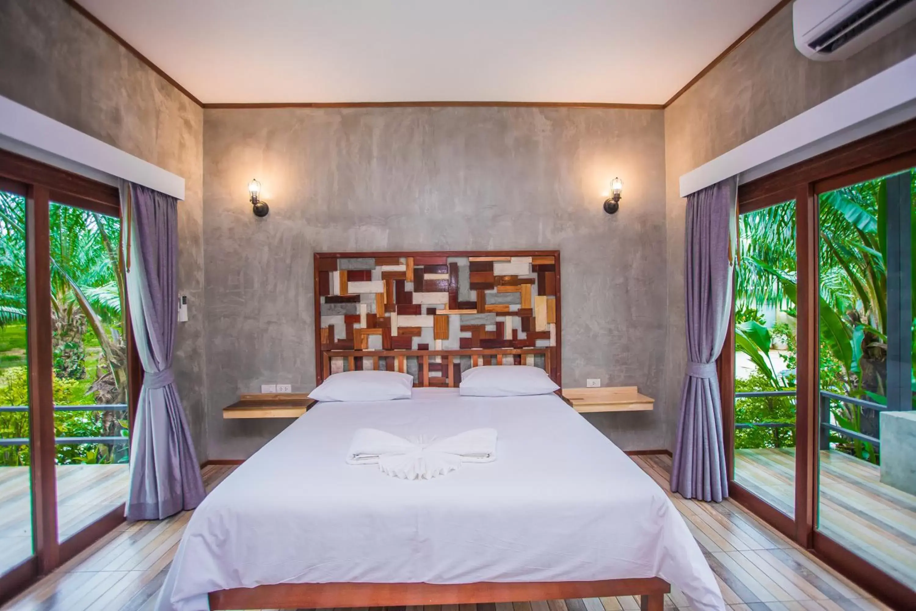 Bedroom, Spa/Wellness in Palm Pran Resort