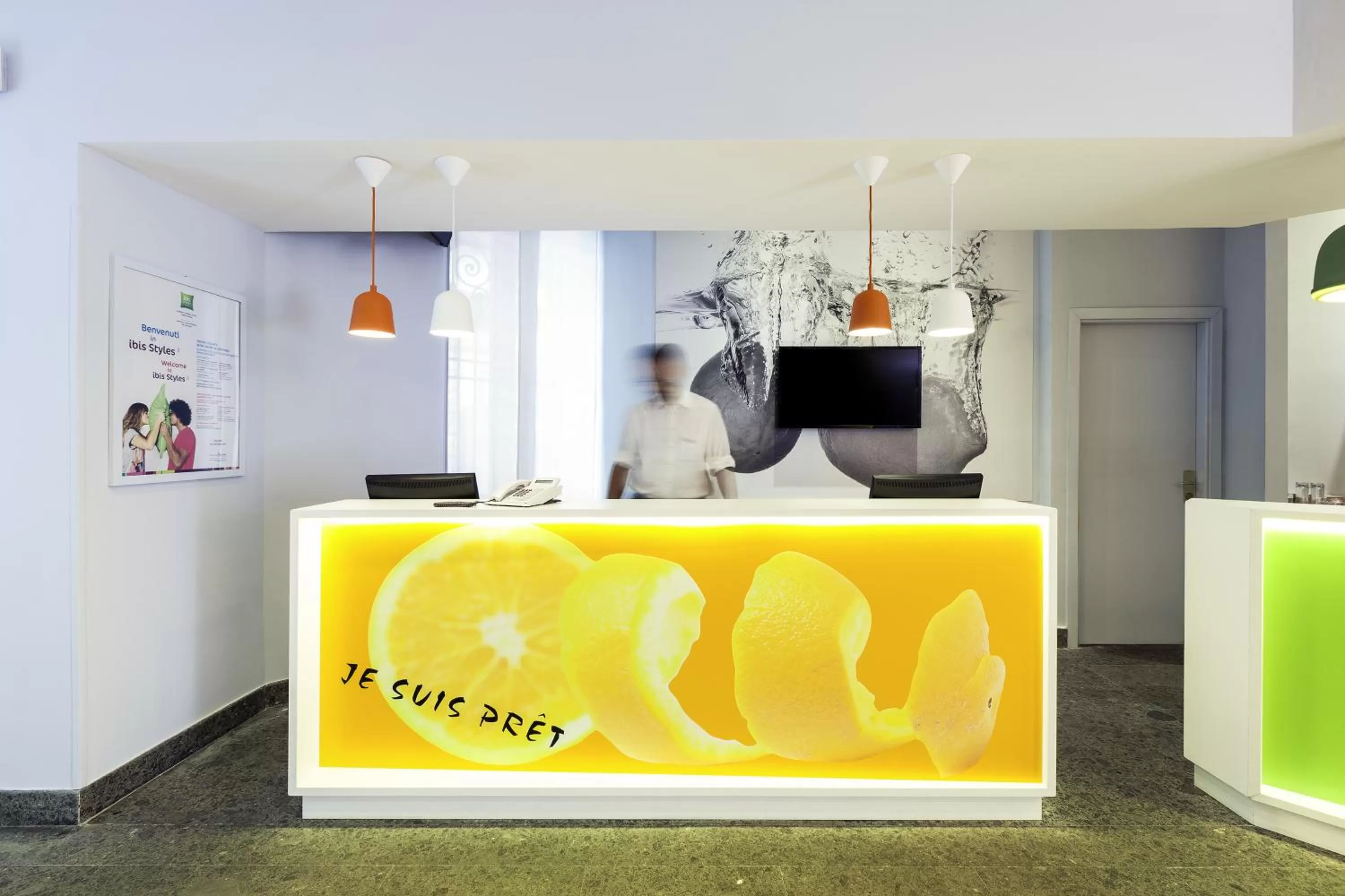 Lobby or reception in Ibis Styles Napoli Garibaldi