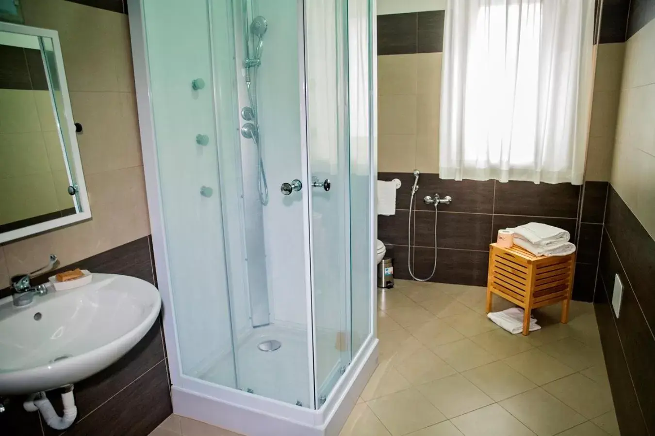 Shower, Bathroom in Dimora De Mauro