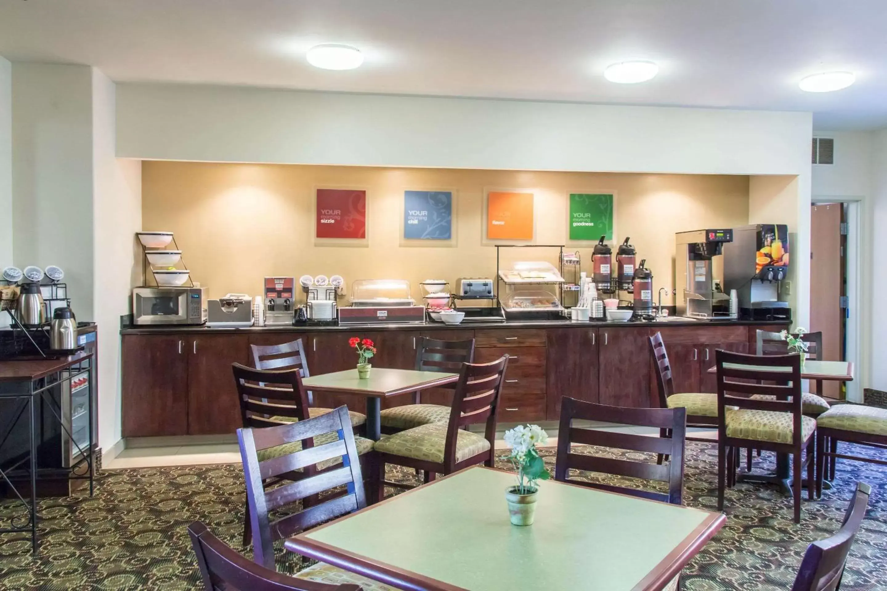 Restaurant/Places to Eat in Quality Inn & Suites Vail Valley