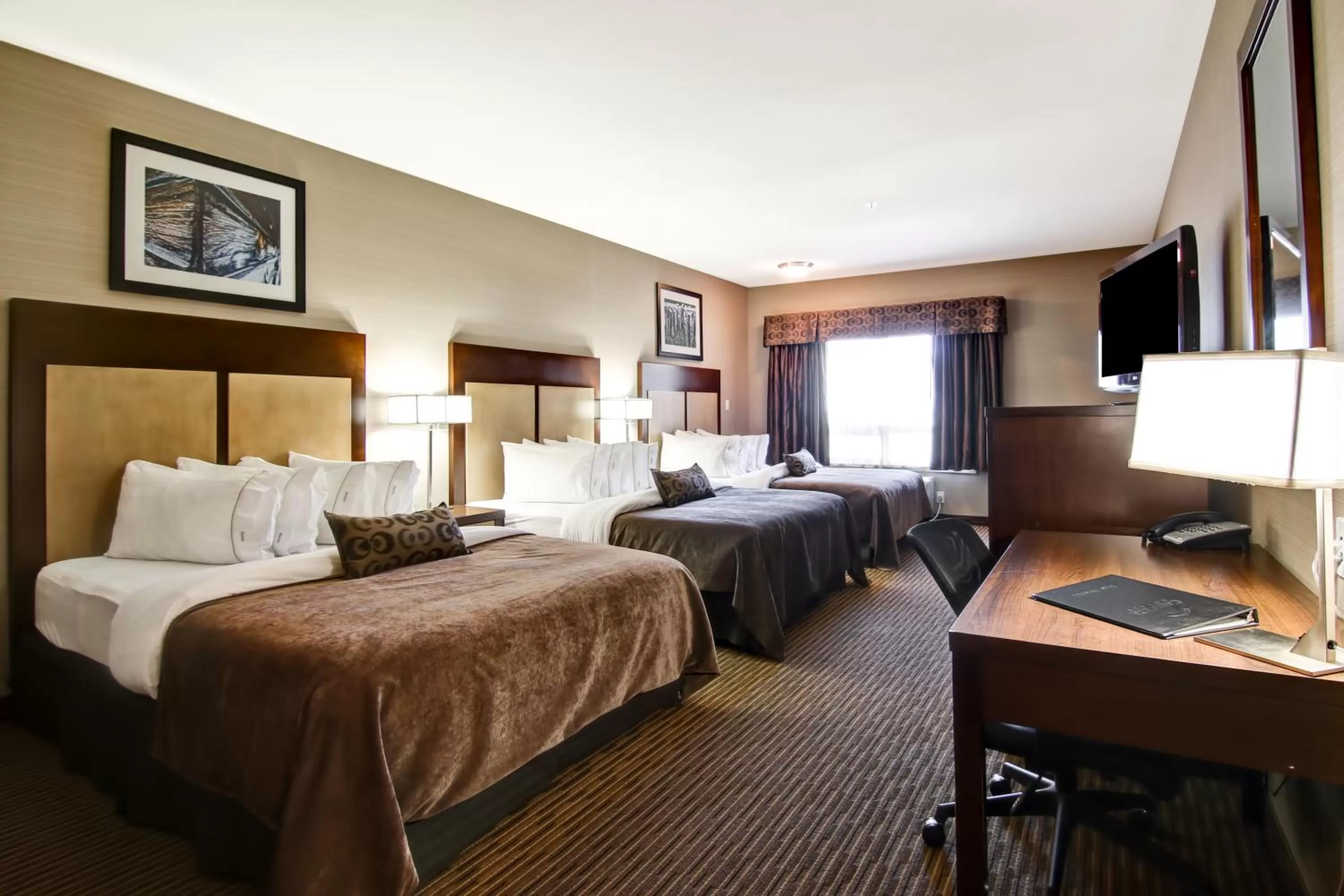 Photo of the whole room, Bed in Canalta Hotel Assiniboia