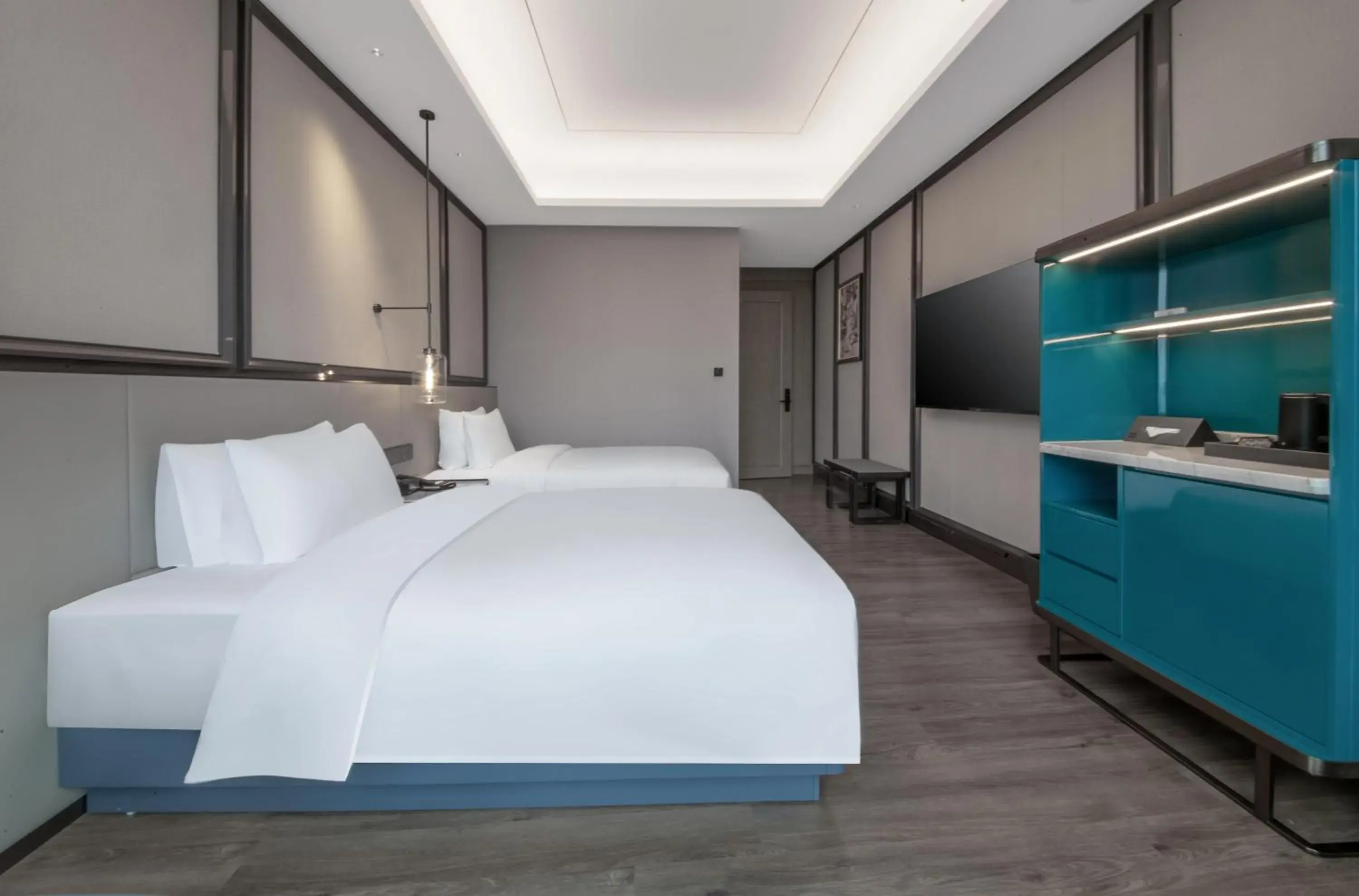 Bed in Crowne Plaza Hangzhou Linping, an IHG Hotel