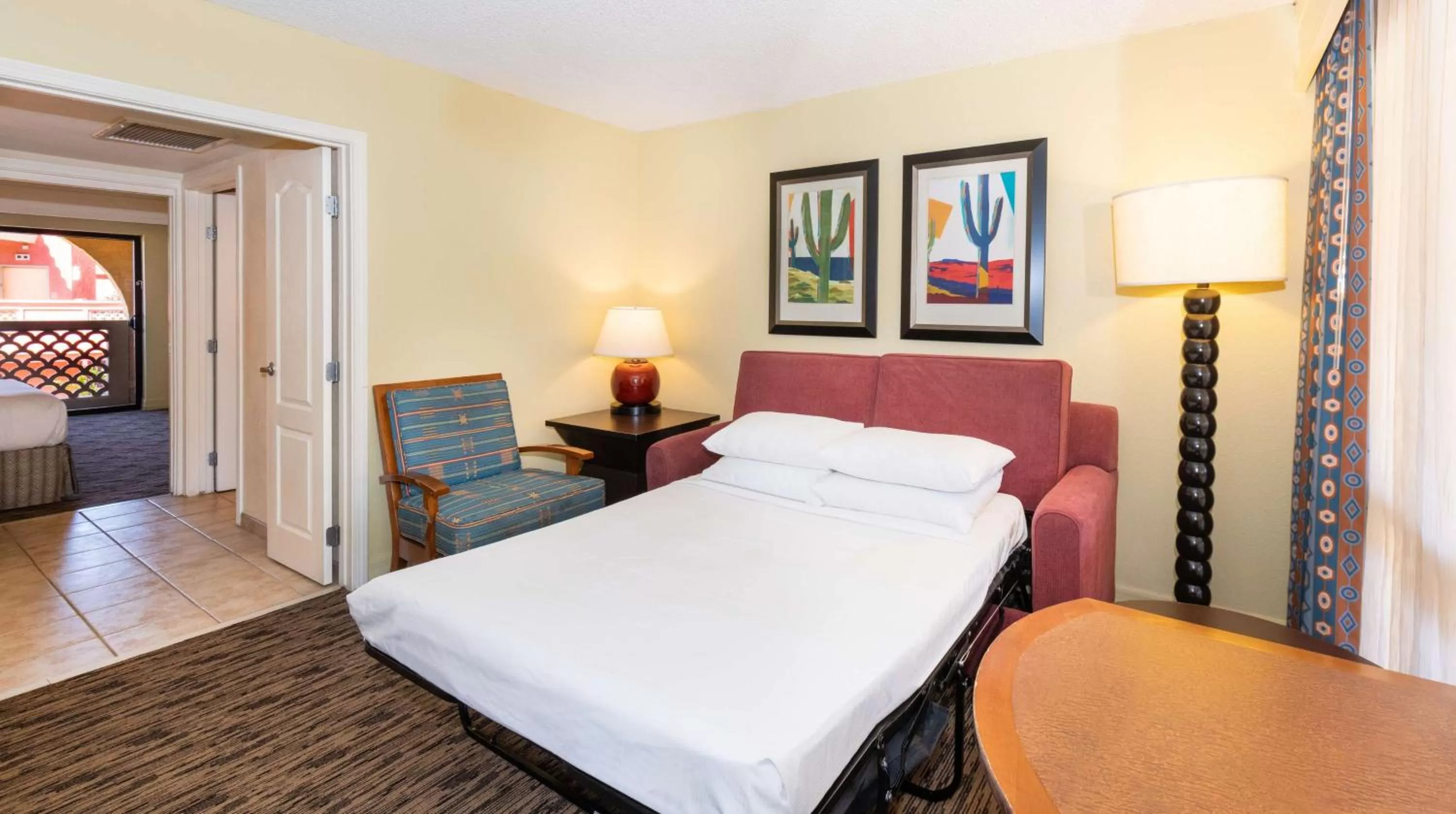 Bed in Hilton Phoenix Resort at the Peak