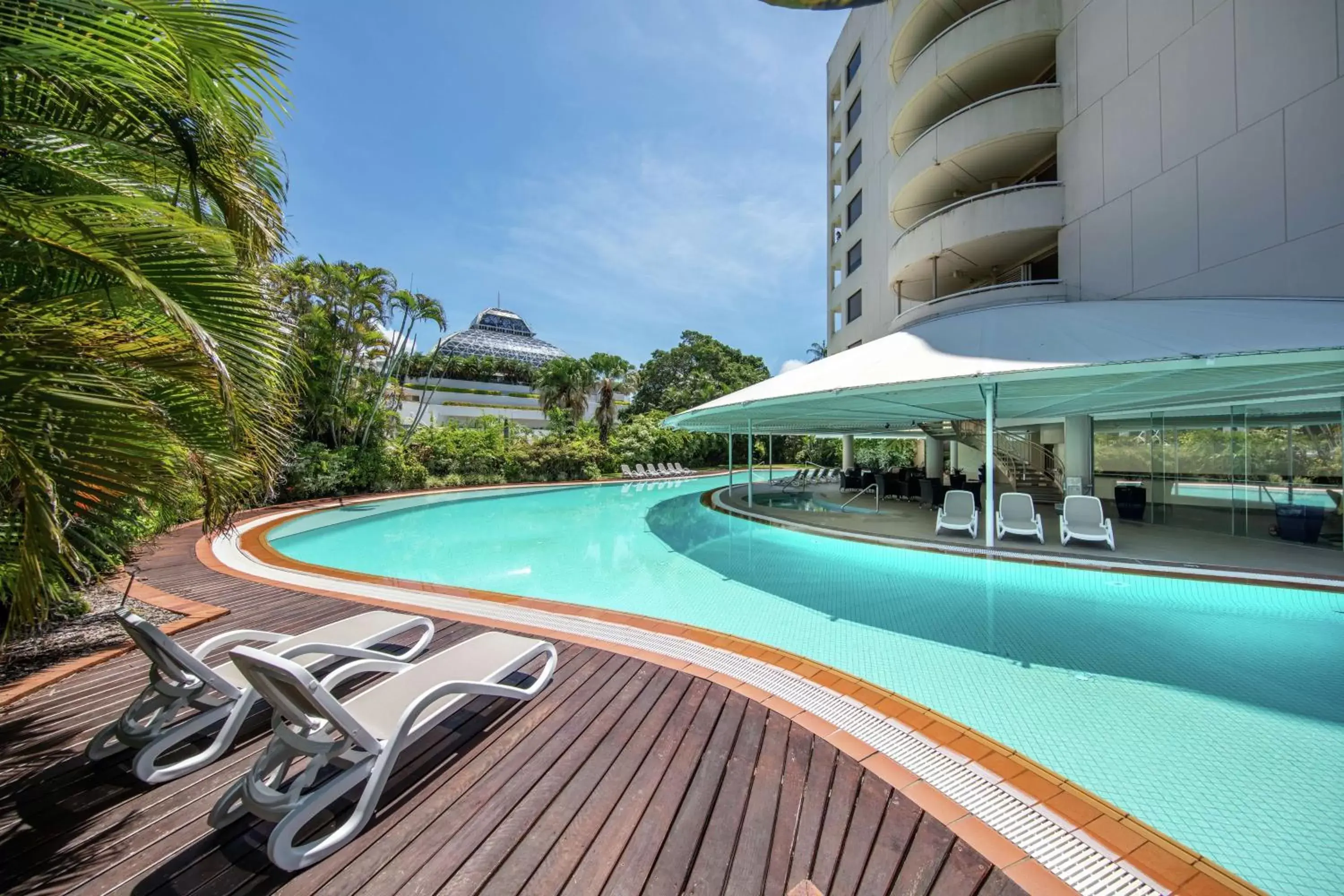 Pool view, Swimming Pool in Hilton Cairns