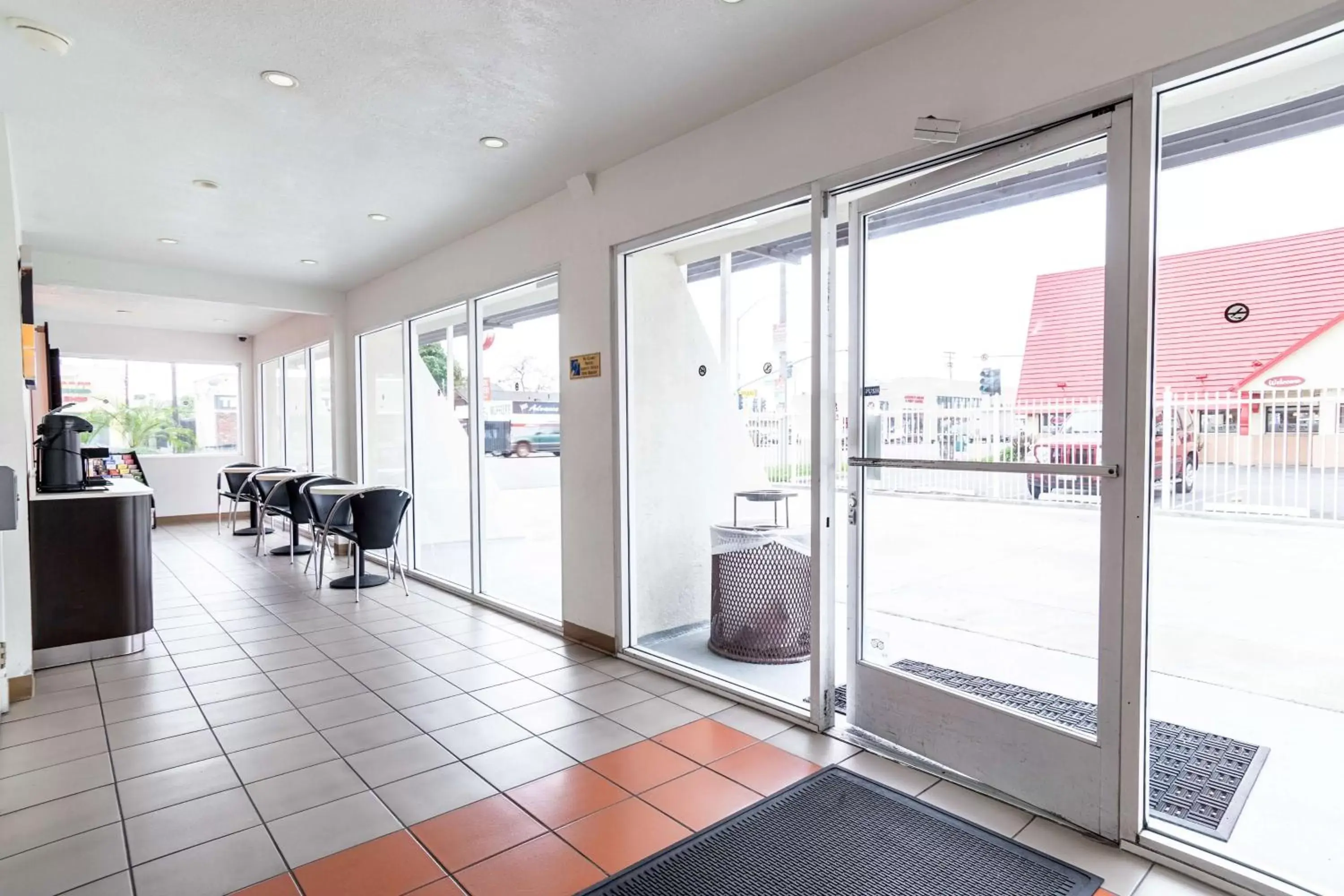 Lobby or reception in Motel 6-Long Beach, CA - International City