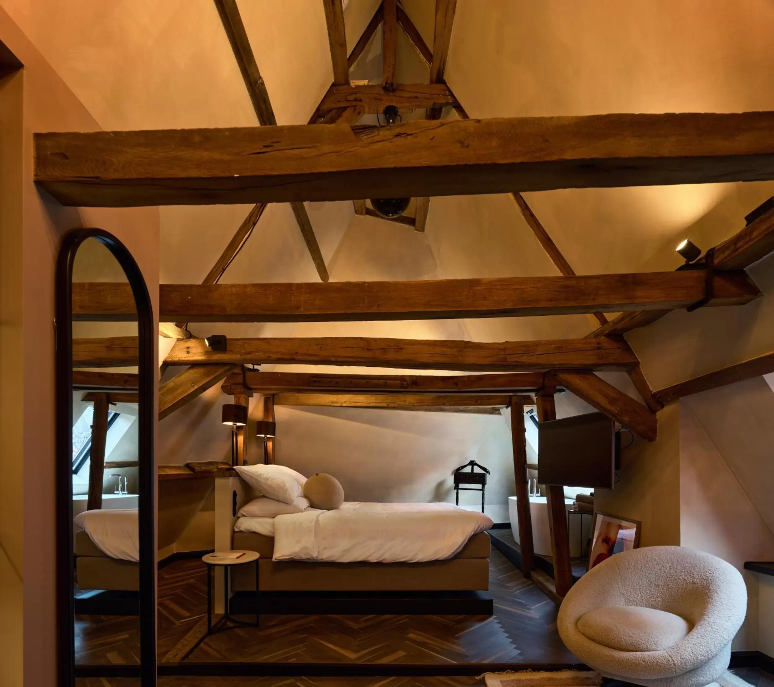 Photo of the whole room, Bunk Bed in Boutique Hotel & Restaurant Frenchie