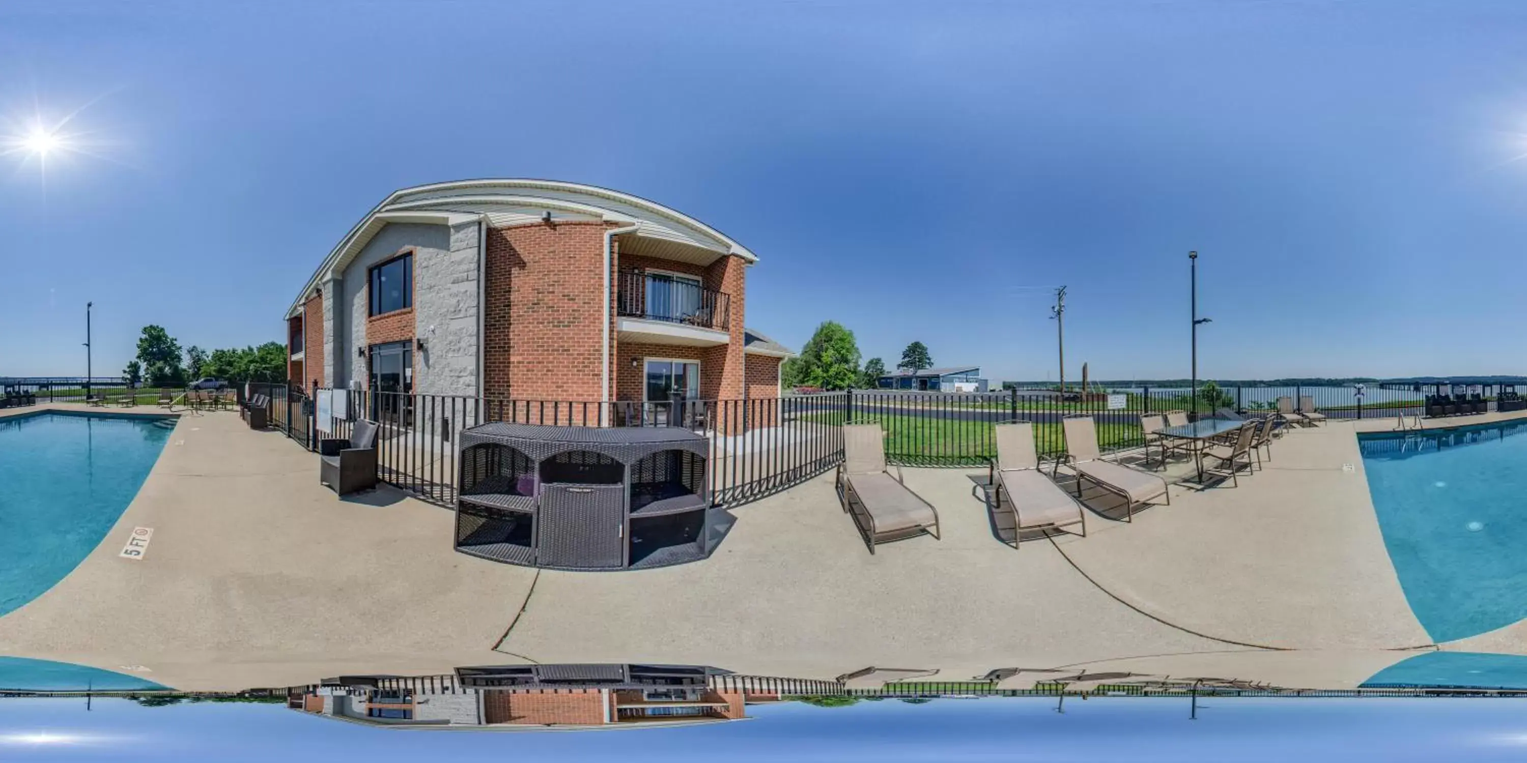 Property building in Clarion Pointe on the lake Clarksville-South Hill West Property building in Clarion Pointe on the lake Clarksville-South Hill West