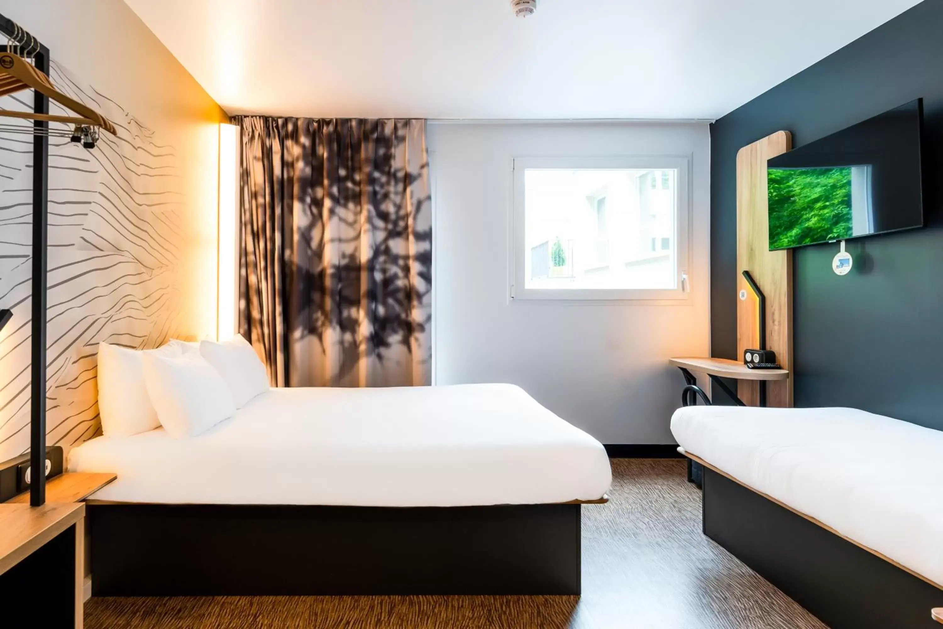 Bedroom, Bed in B&B HOTEL Le Port Marly Saint Germain en Laye