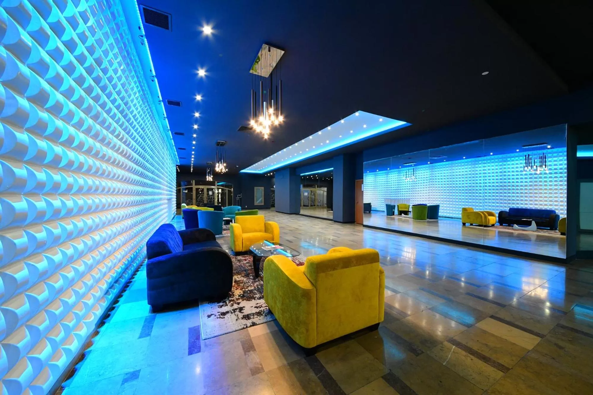 Lobby or reception in Hotel Gromada Pila