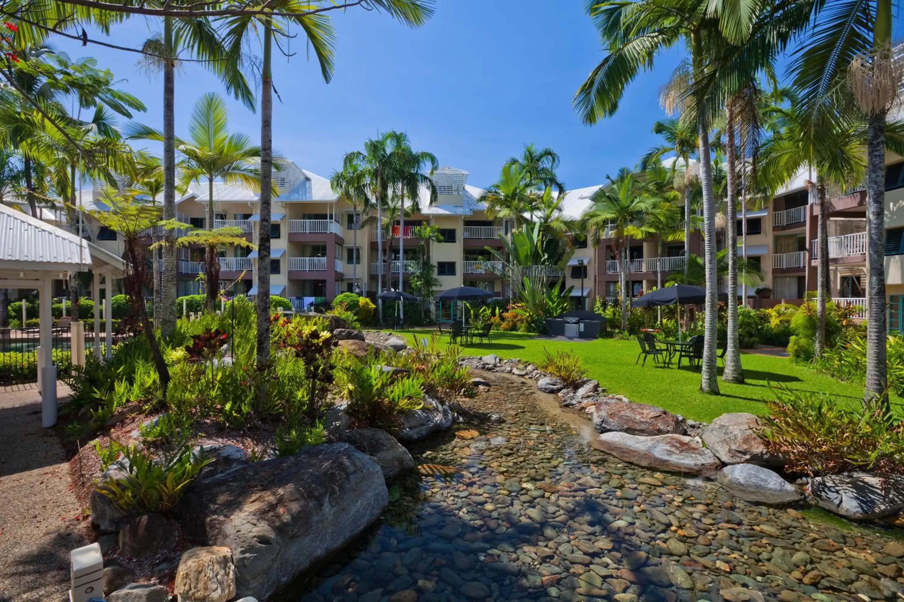 Property Building in Coral Sands Beachfront Resort