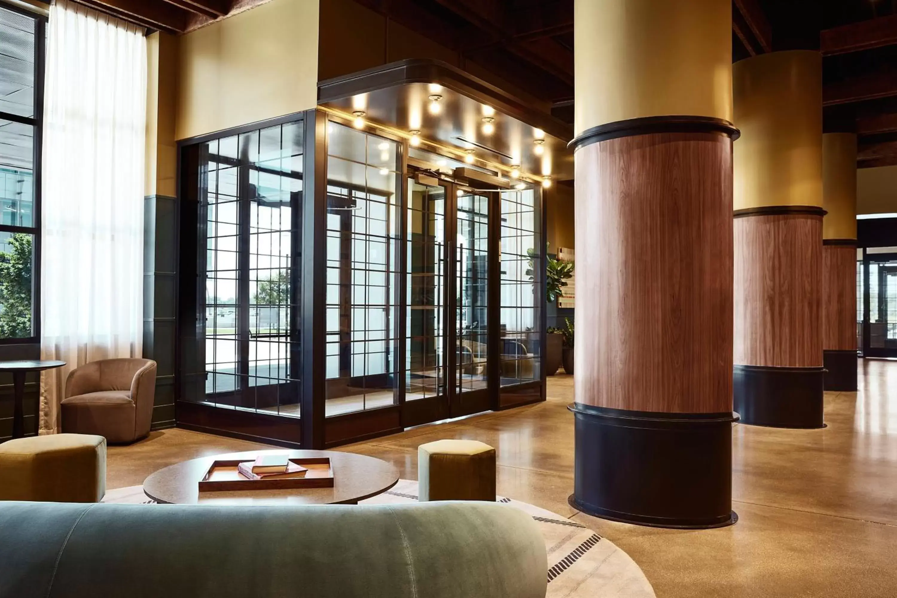 Lobby or reception, Seating Area in The Scarlet, Lincoln, a Tribute Portfolio Hotel