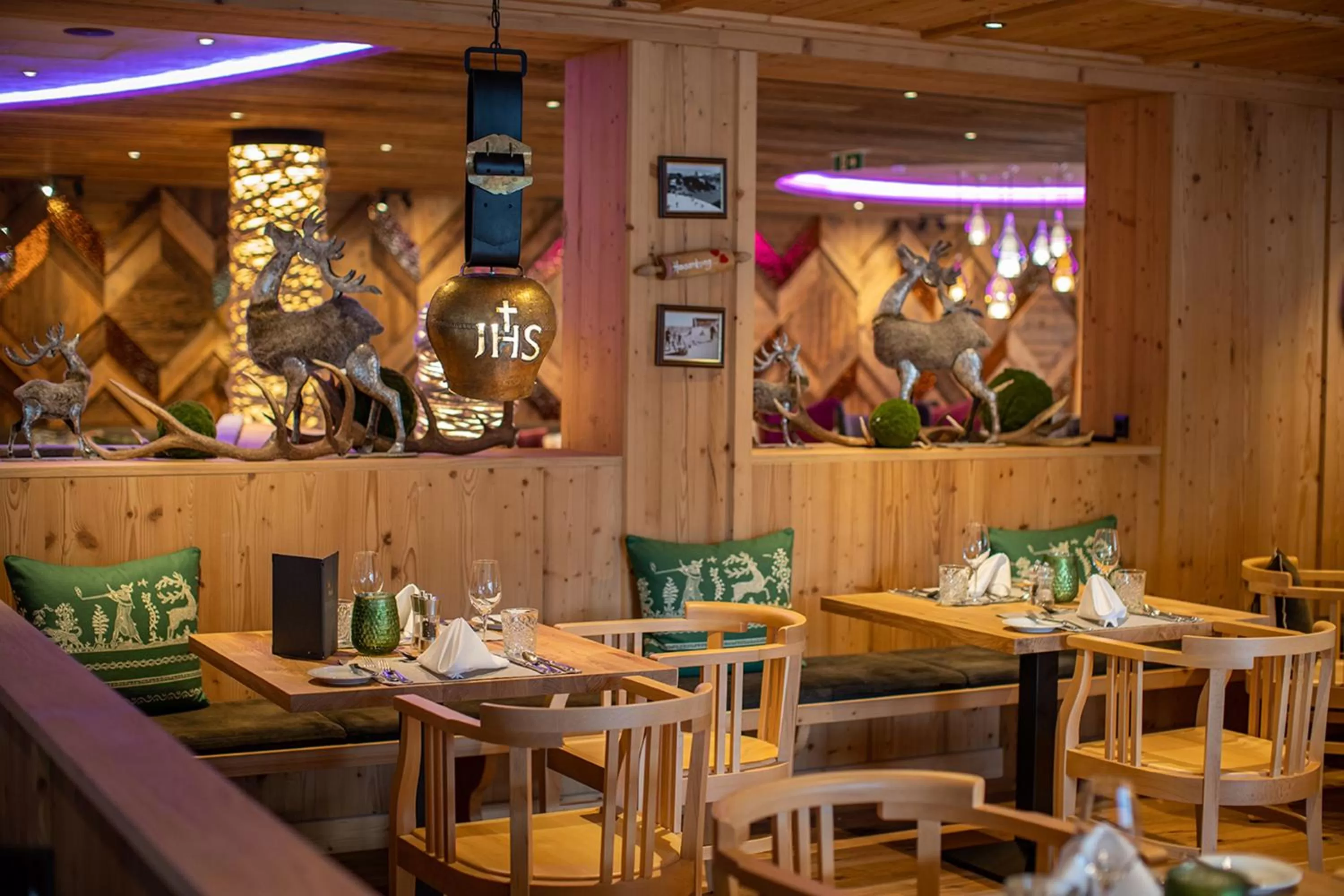 Restaurant/places to eat in Superior Sport und Familienresort Alpenblick