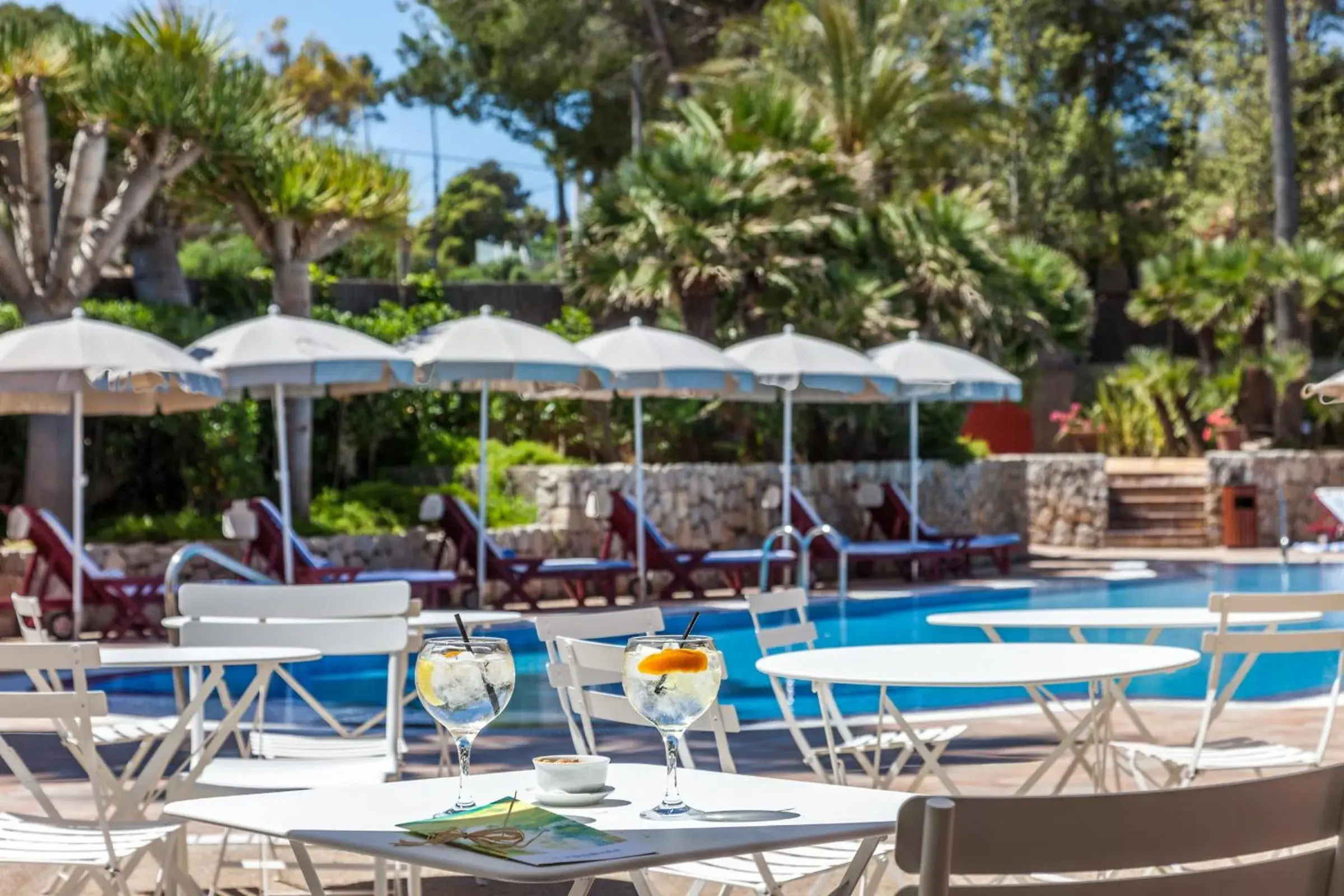 Restaurant/places to eat, Swimming Pool in Hotel Cala Sant Vicenc - Adults Only