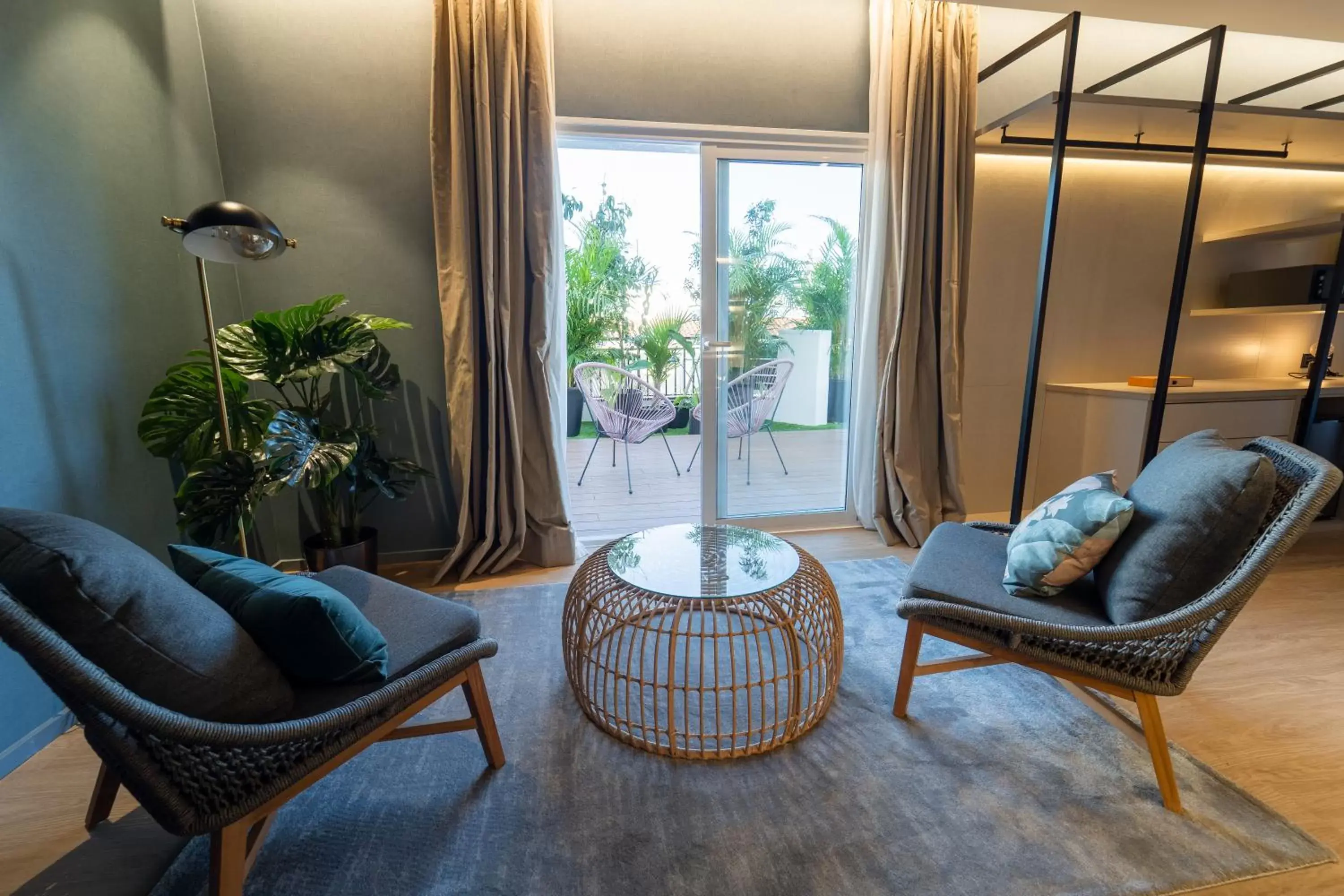 Balcony/Terrace, Seating Area in Hotel Taburiente S.C.Tenerife