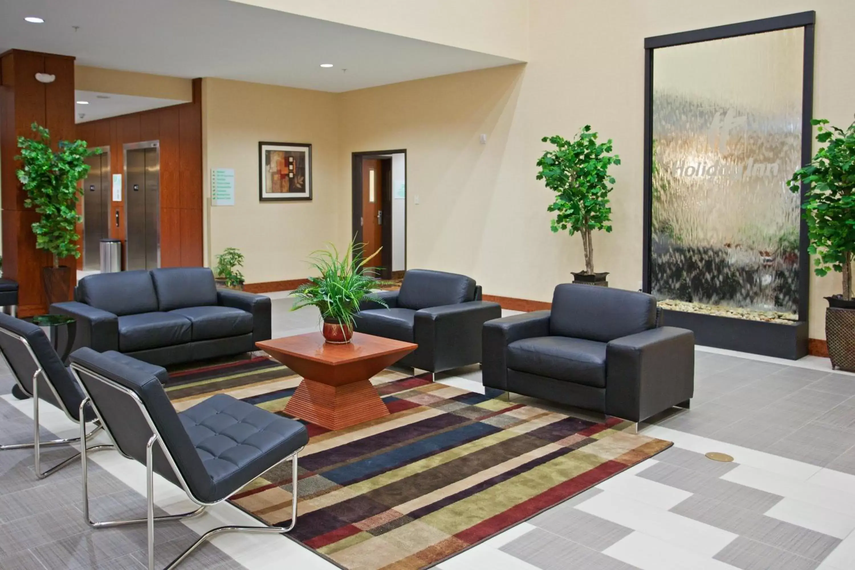Lobby or reception, Lobby/Reception in Holiday Inn Austin North, an IHG Hotel