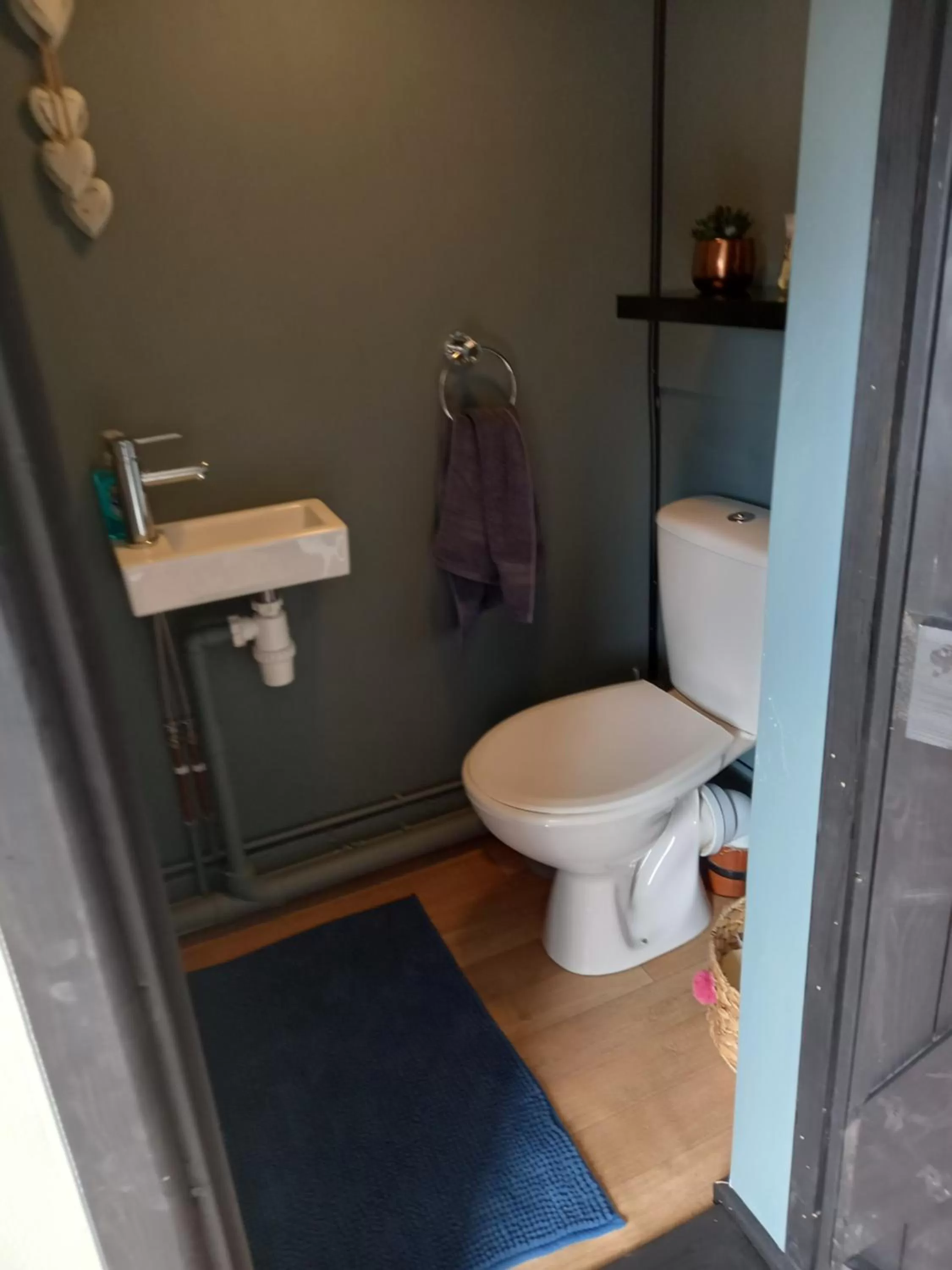 Bathroom in 1 ivy cottages the street norton subcourse NR146RS