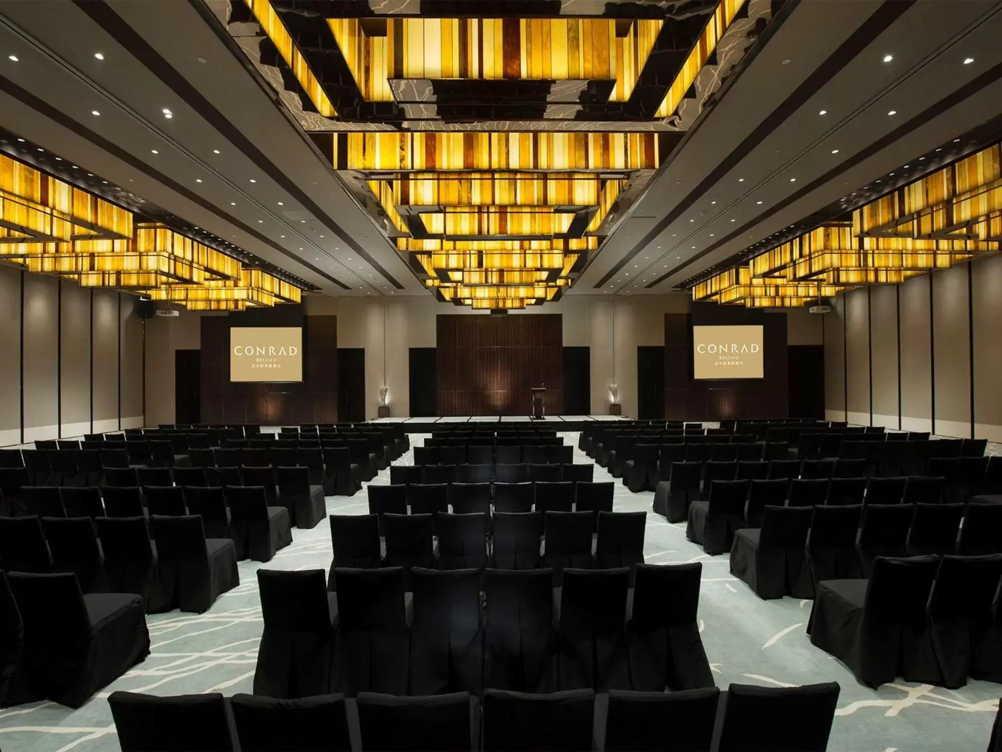 Meeting/conference room in Conrad Beijing