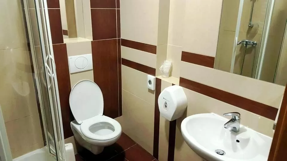 Shower in Rezydencja 5 Dębów