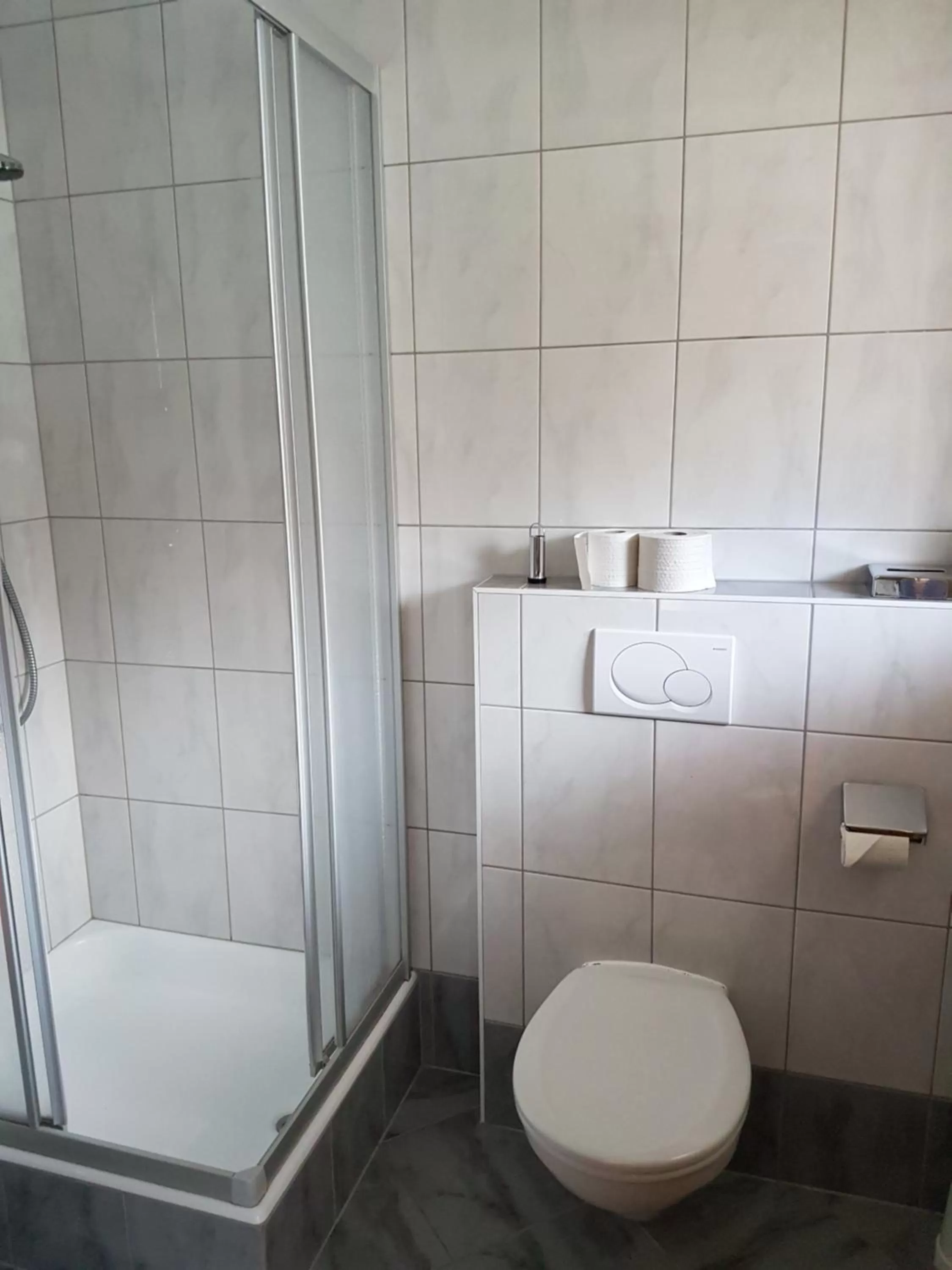 Toilet in Pension Fuchs
