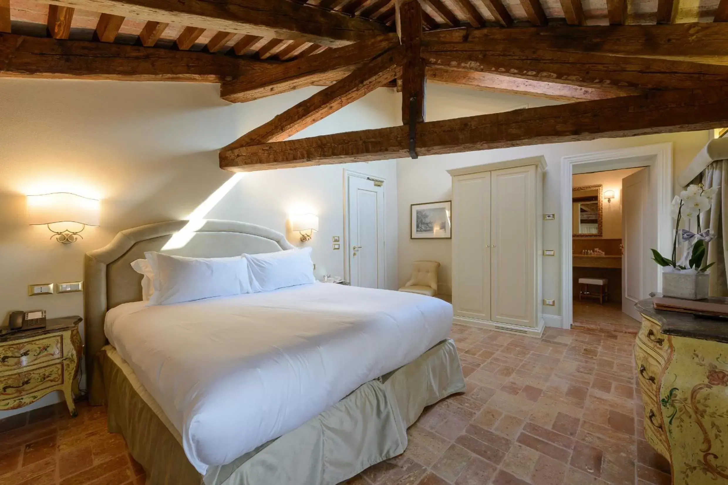 Photo of the whole room, Bed in Hotel Villa Barbarich Venice Mestre