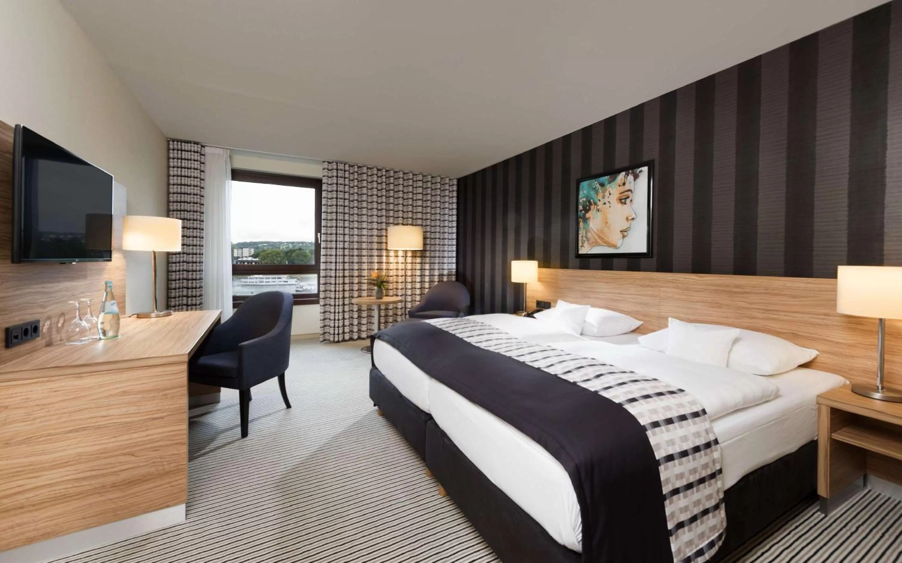 TV and multimedia, Bed in Maritim Hotel Königswinter