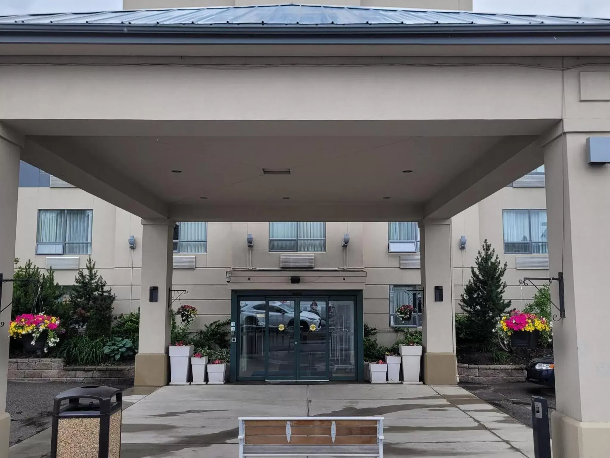 Property building in Holiday Inn Express Kamloops by IHG Property building in Holiday Inn Express Kamloops by IHG