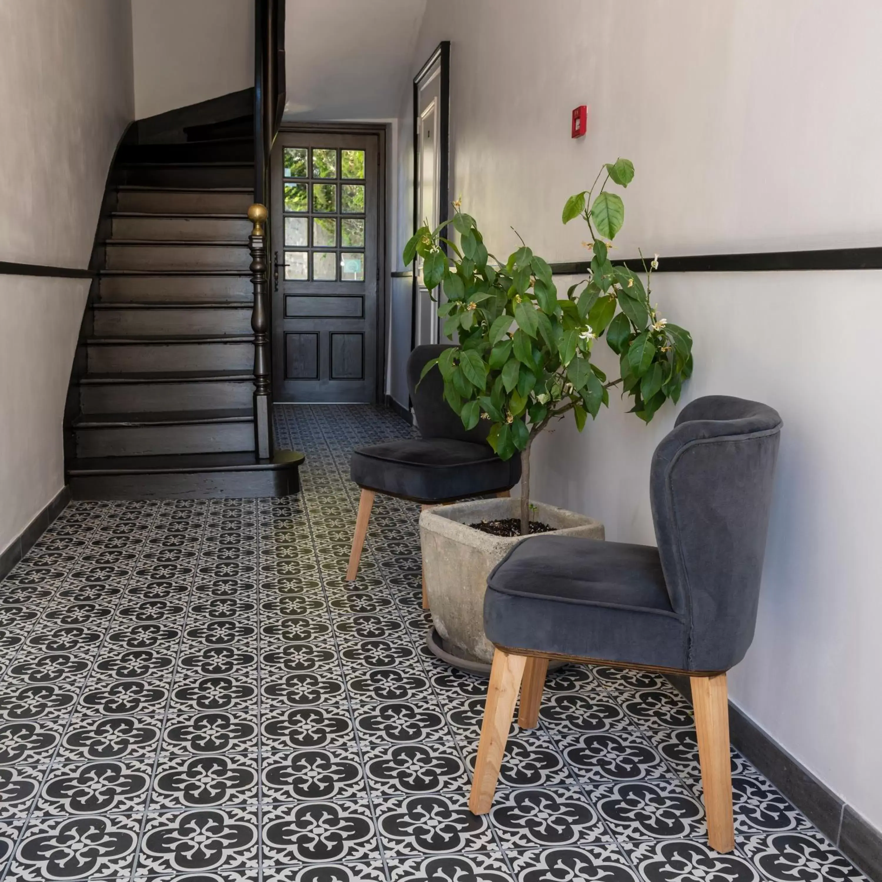 Facade/entrance in Logis Hôtels Restaurant La Mère Hamard Facade/entrance in Logis Hôtels Restaurant La Mère Hamard