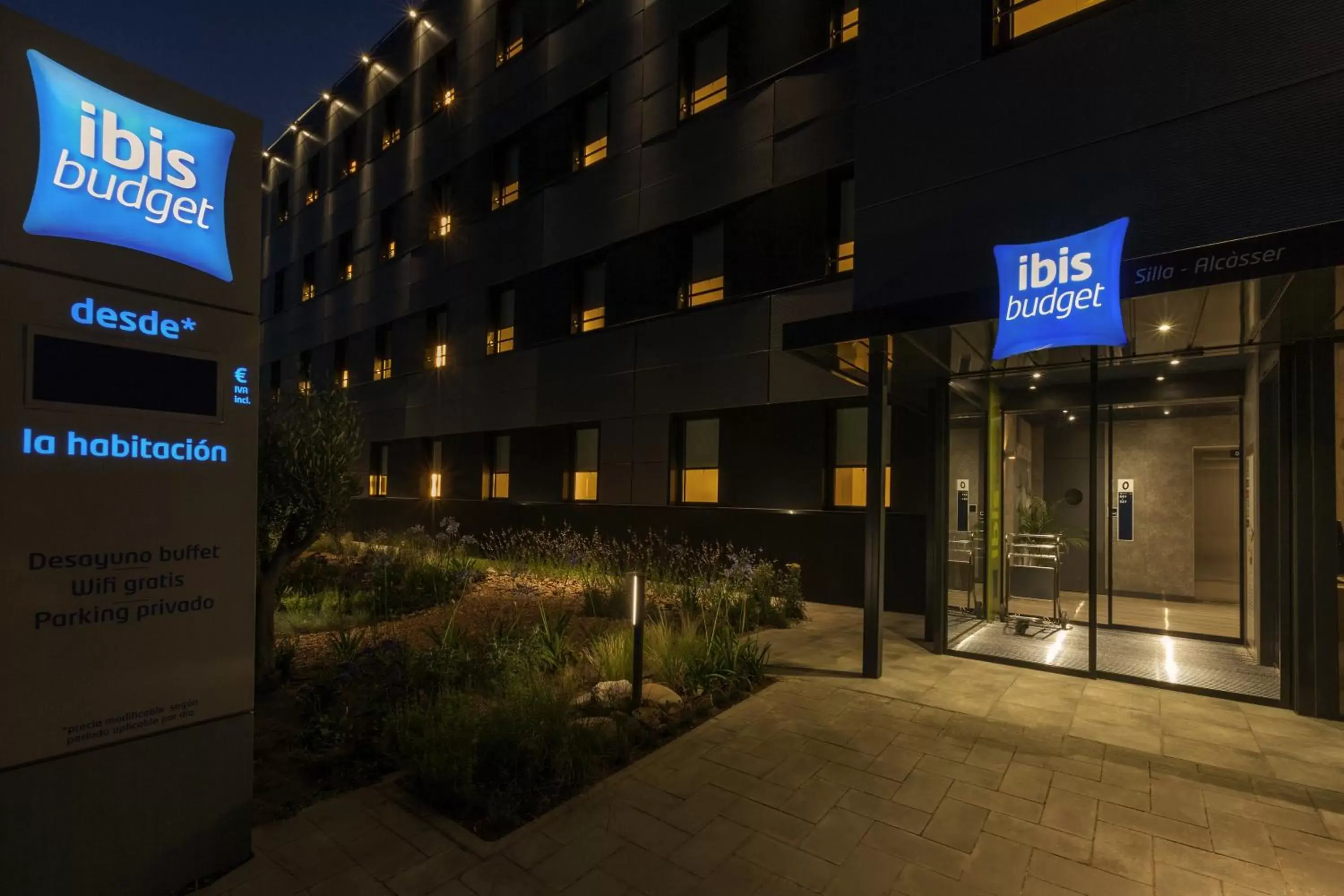 Facade/entrance, Property Logo/Sign in Ibis Budget Valencia Alcasser