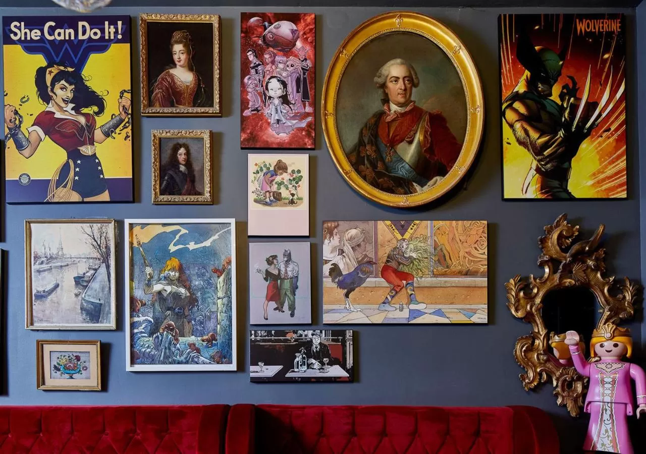 Decorative detail in Hôtel de Roubaix