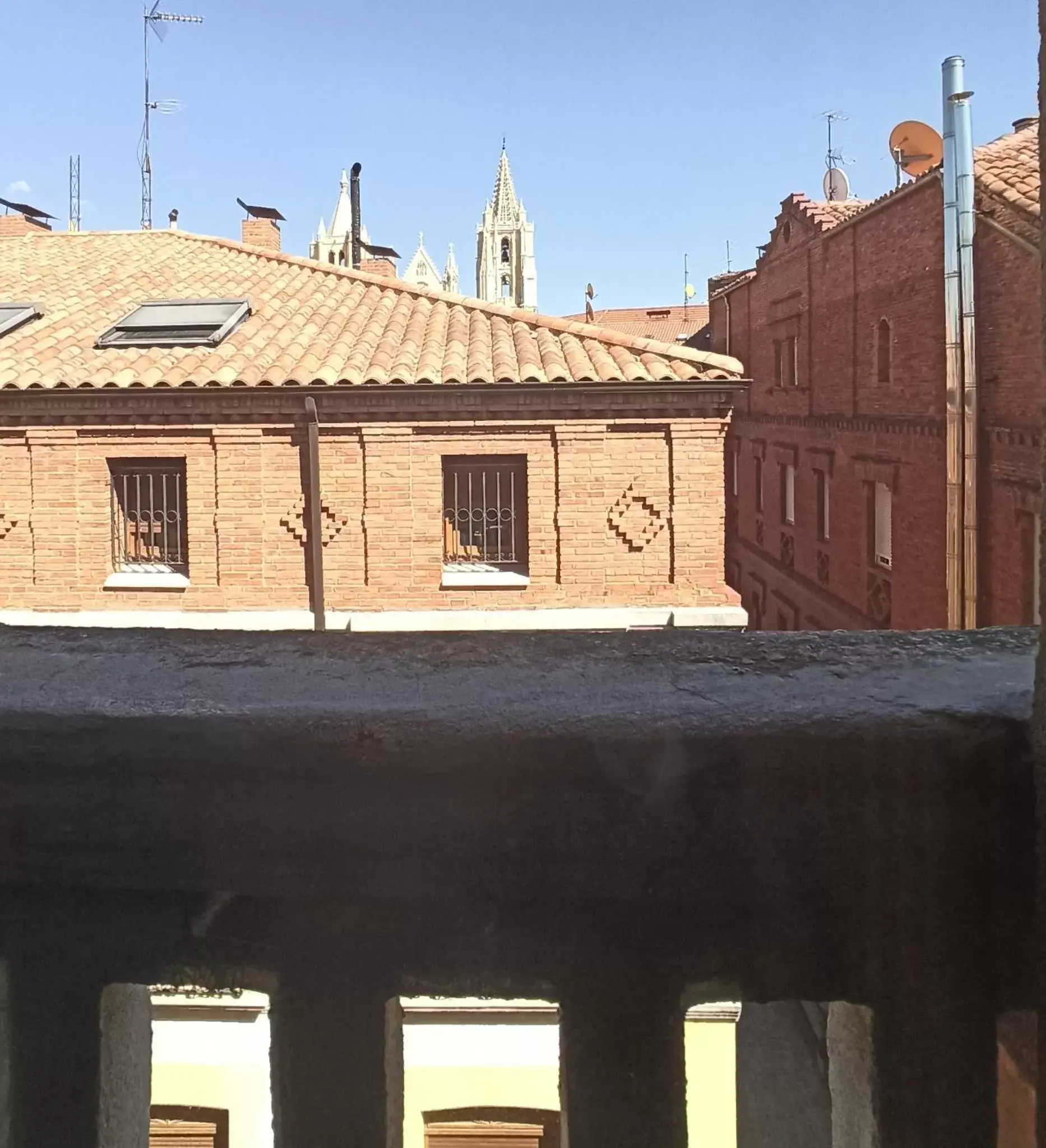 View (from property/room) in ARVA Spa París View (from property/room) in ARVA Spa París