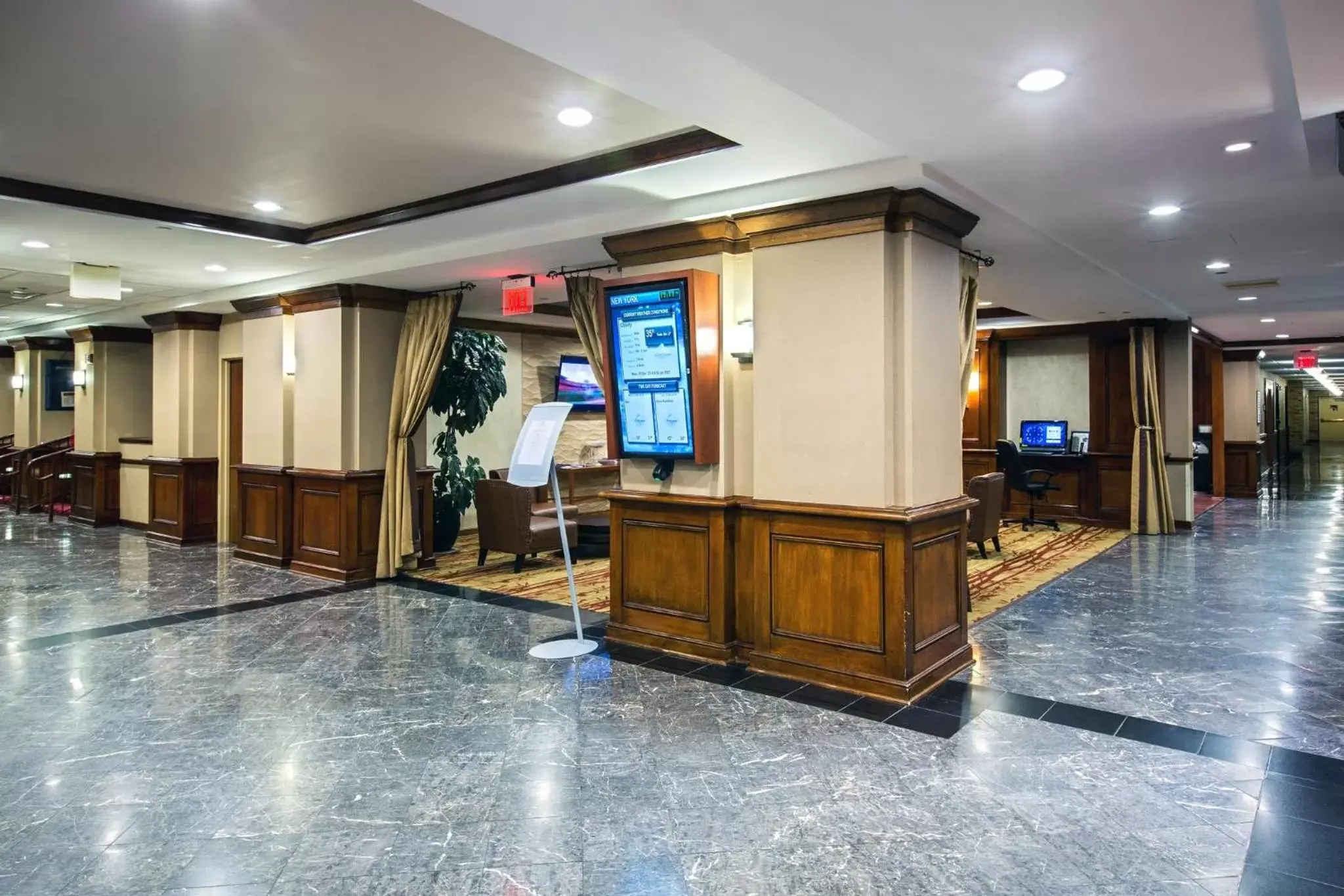 Property building, Lobby/Reception in Crowne Plaza Newark Airport, an IHG Hotel