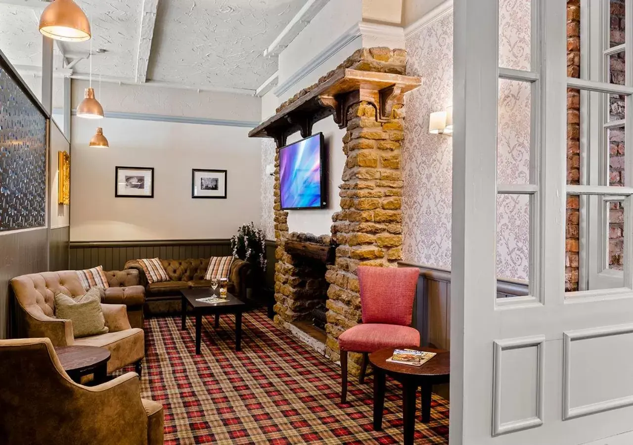 Lounge or bar, Seating Area in Dragonfly Hotel Bury St Edmunds