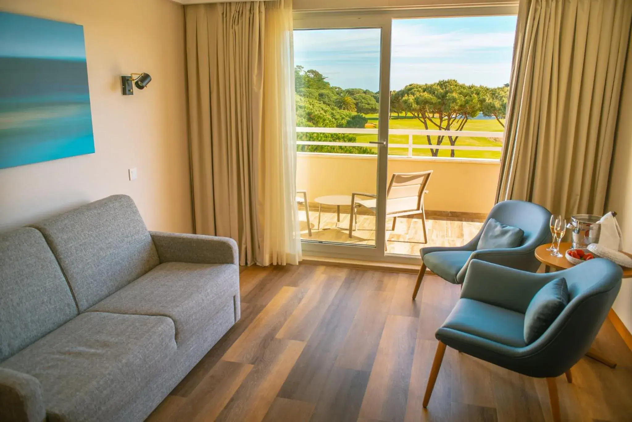 Living room, Seating Area in Onyria Quinta da Marinha Hotel