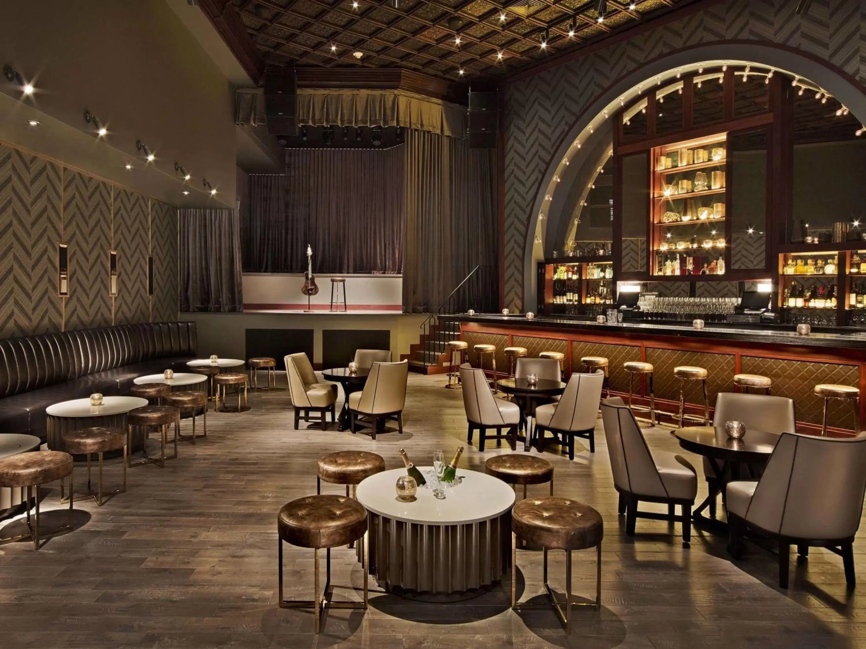 Lounge or bar, Restaurant/Places to Eat in Fairmont El San Juan Hotel