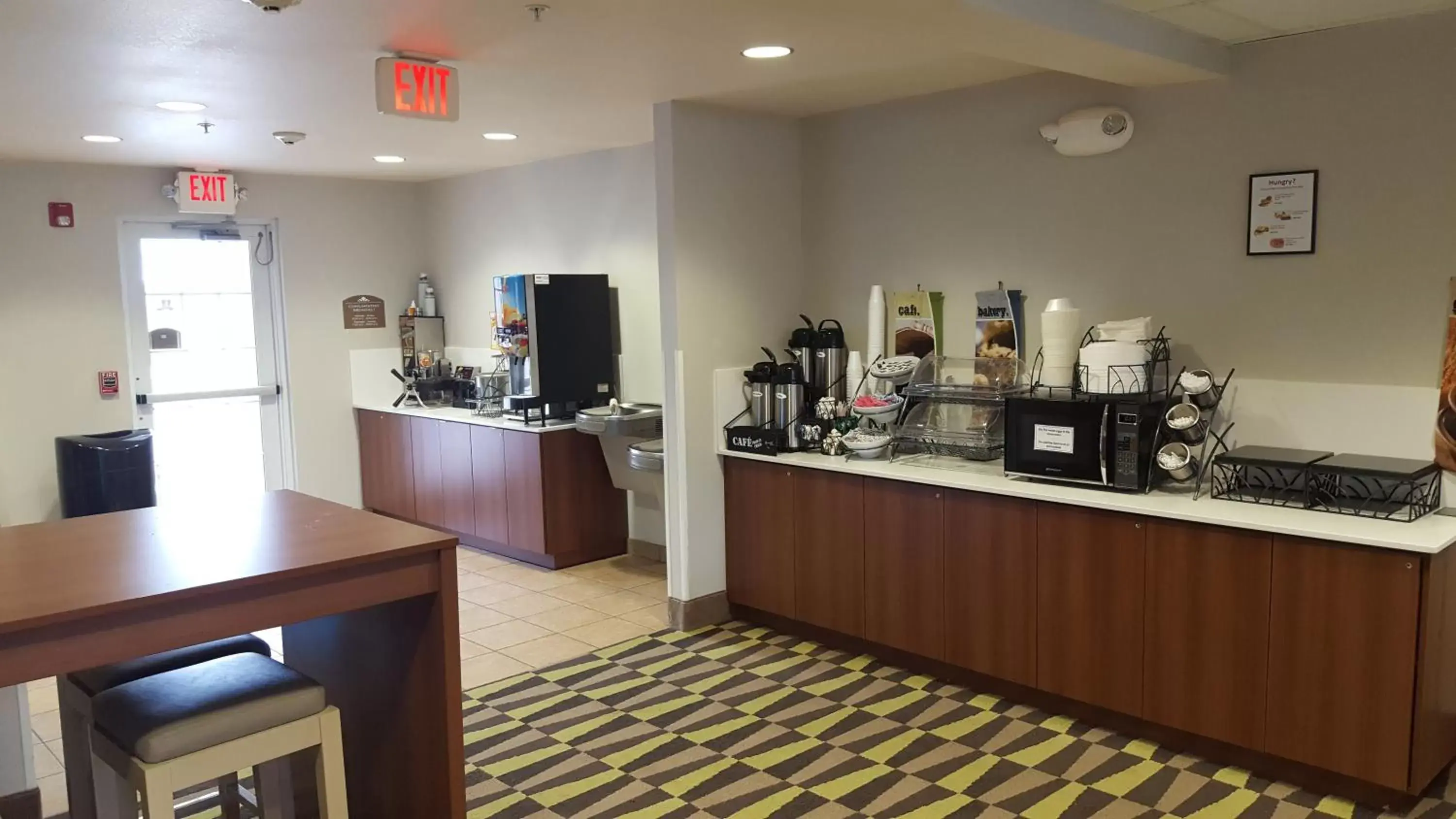 Continental breakfast, Restaurant/Places to Eat in Microtel Inn & Suites by Wyndham Bellevue