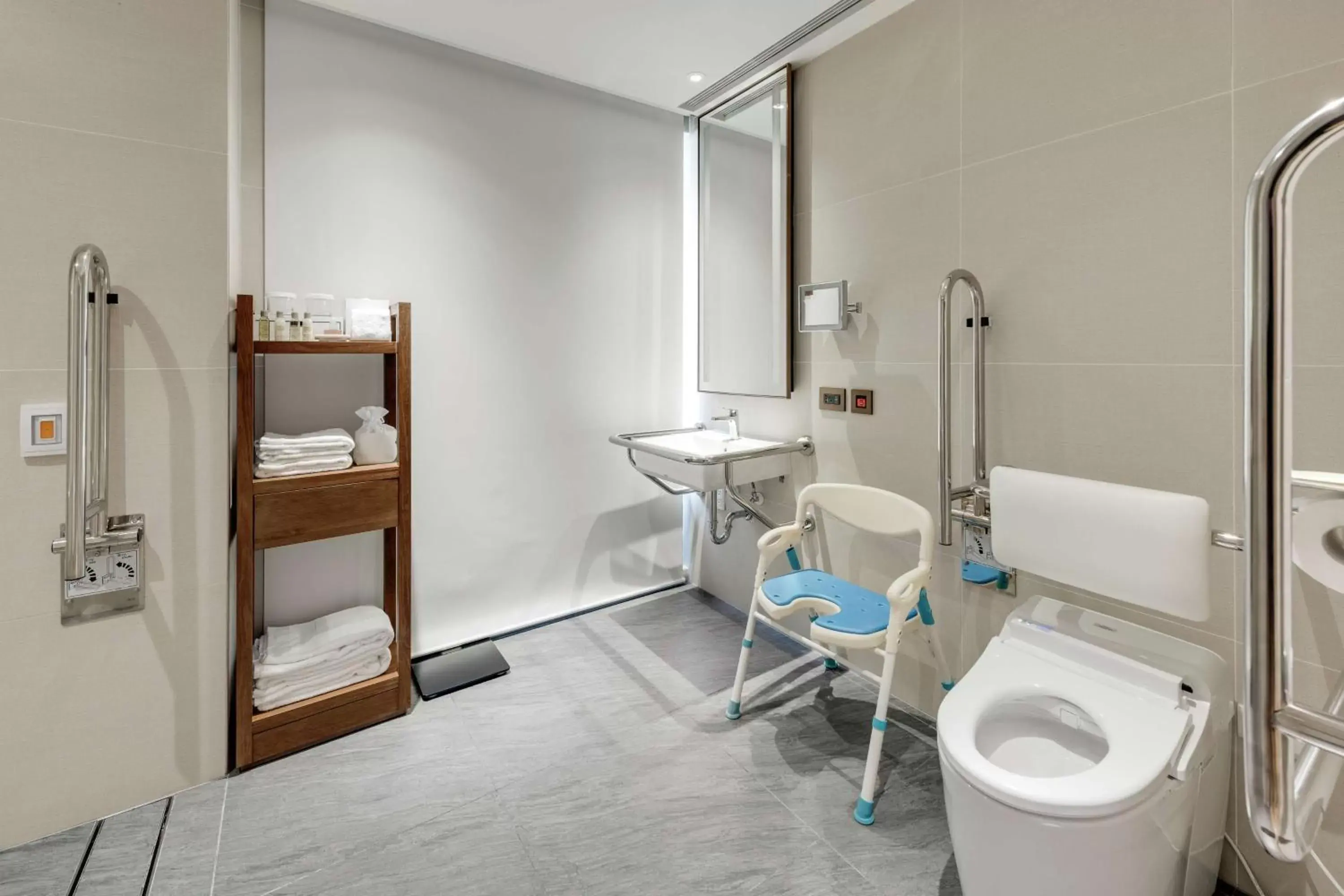 Bathroom in DoubleTree by Hilton Taipei Zhongshan