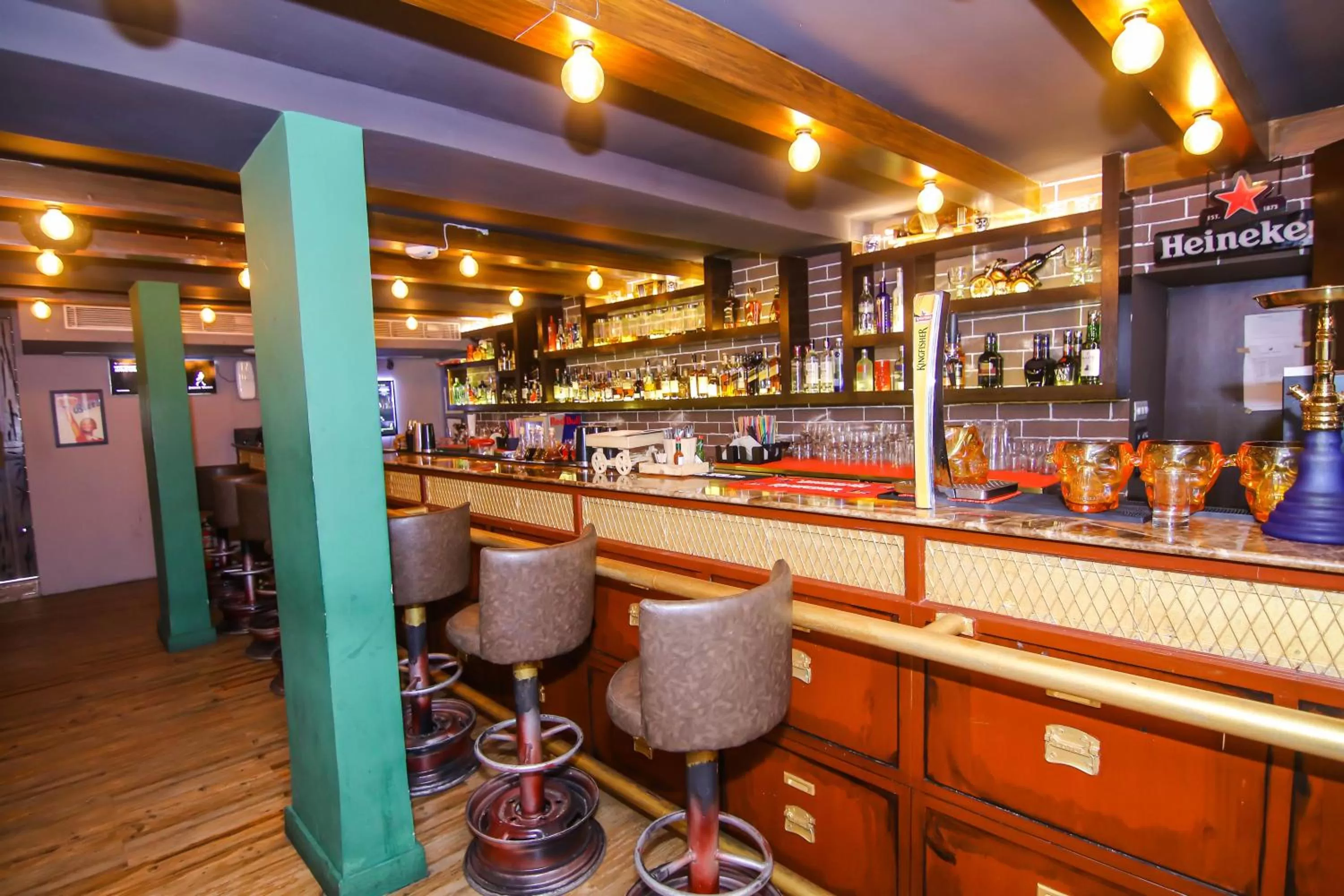 Lounge or bar in Lytton Hotel