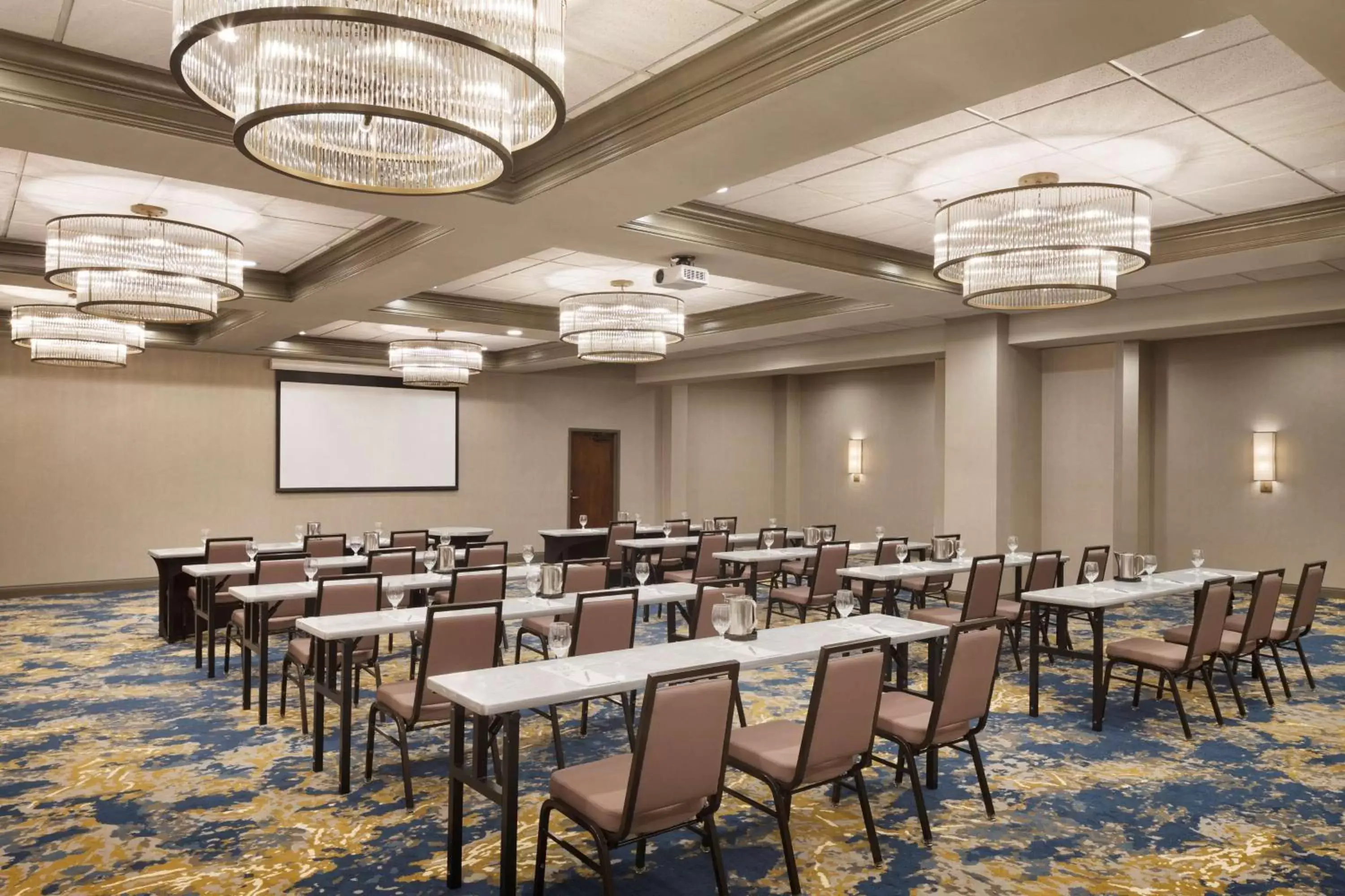 Meeting/conference room in Embassy Suites by Hilton Columbus