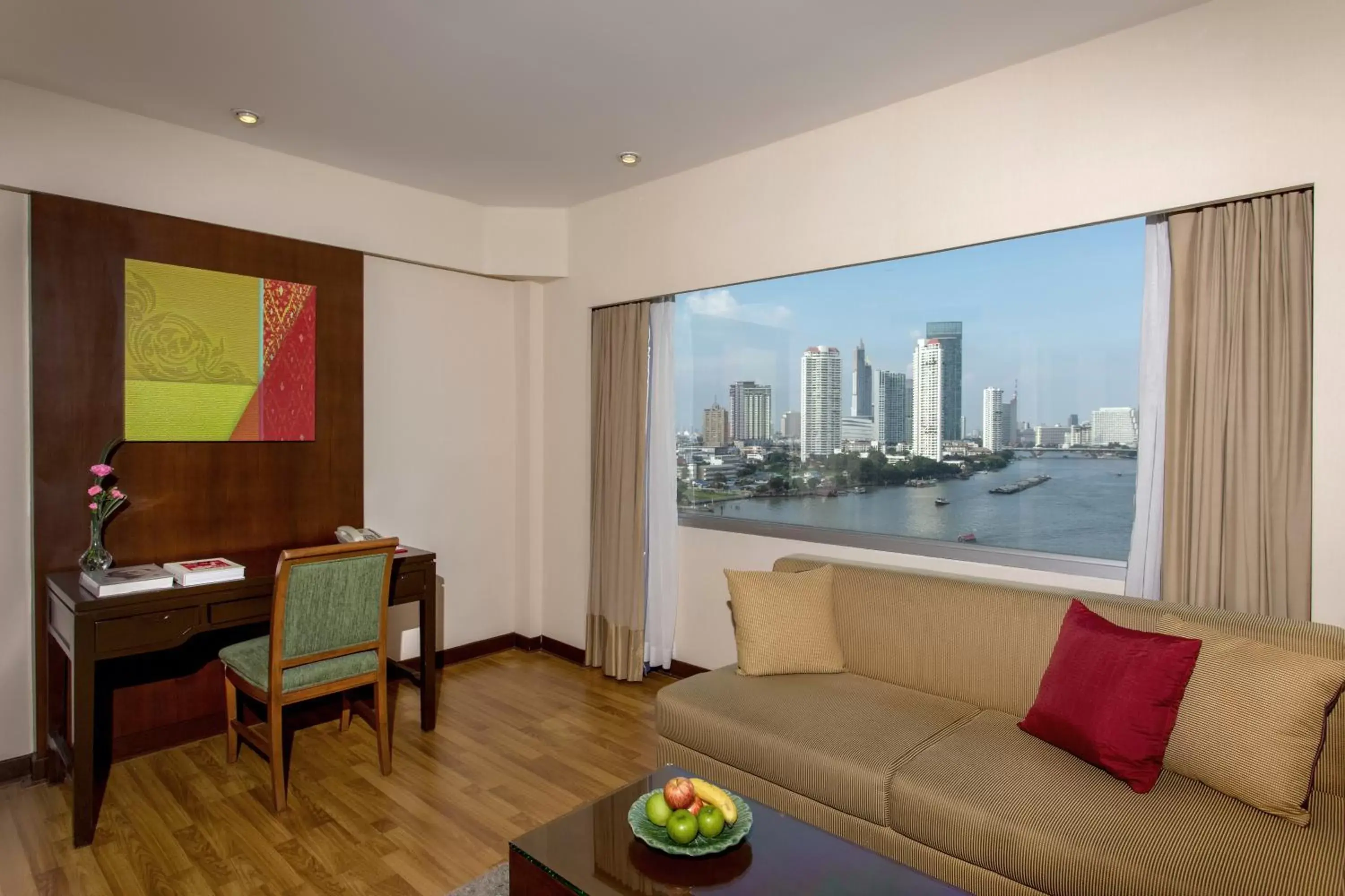 King Suite with River View  in Ramada Plaza by Wyndham Bangkok Menam Riverside