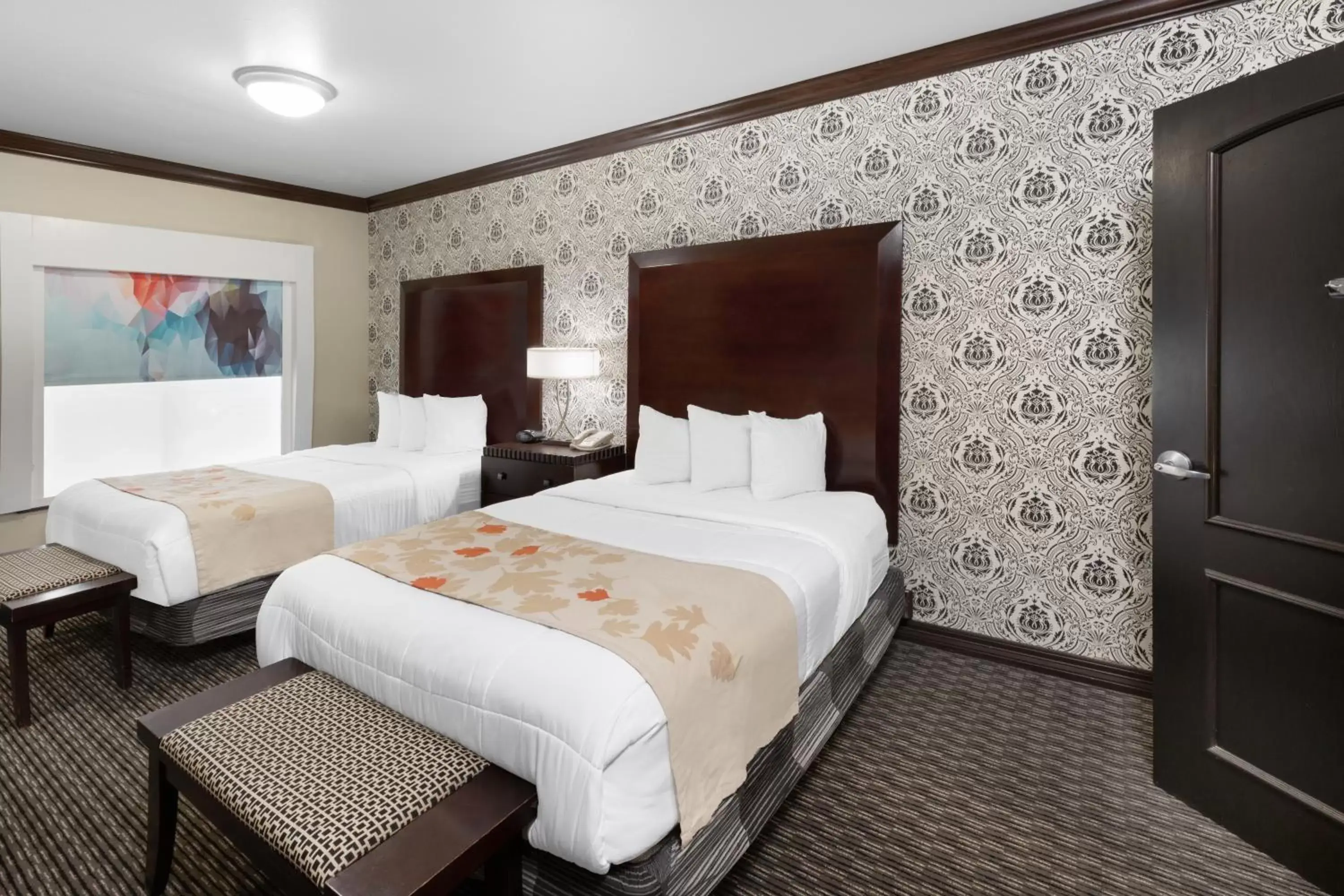 Bed in Hawthorn Suites by Wyndham Lubbock